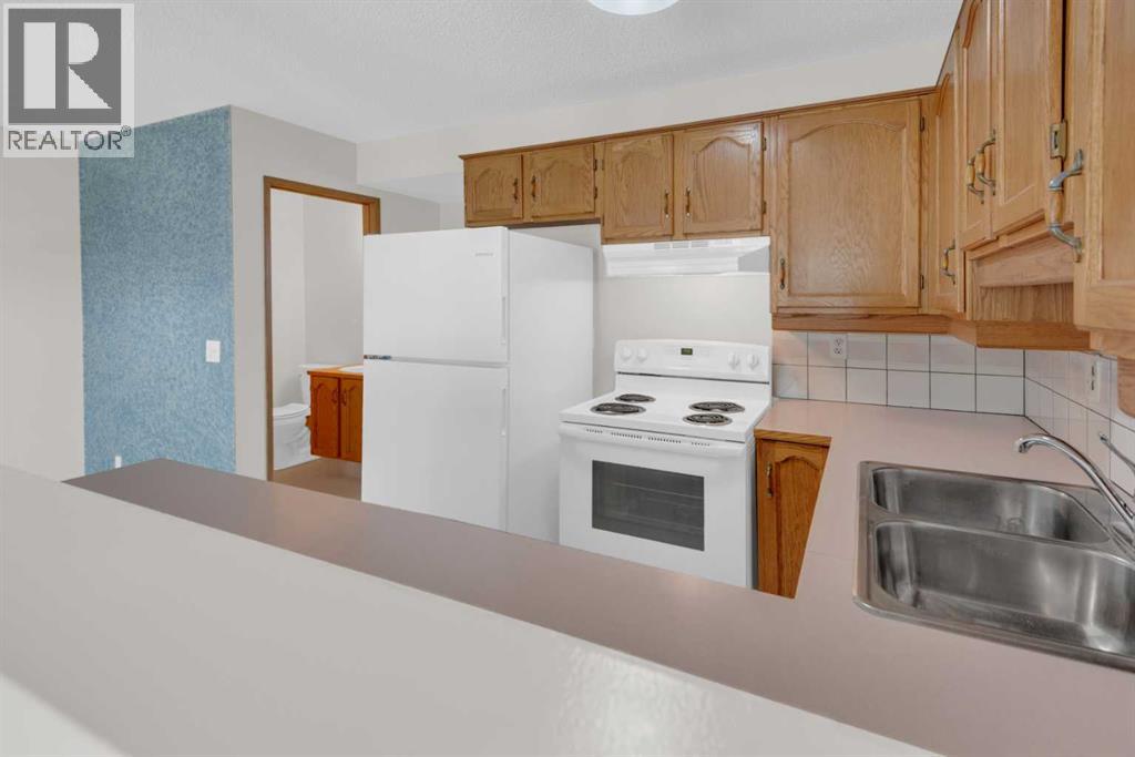 216 Shawinigan Drive SW - 9