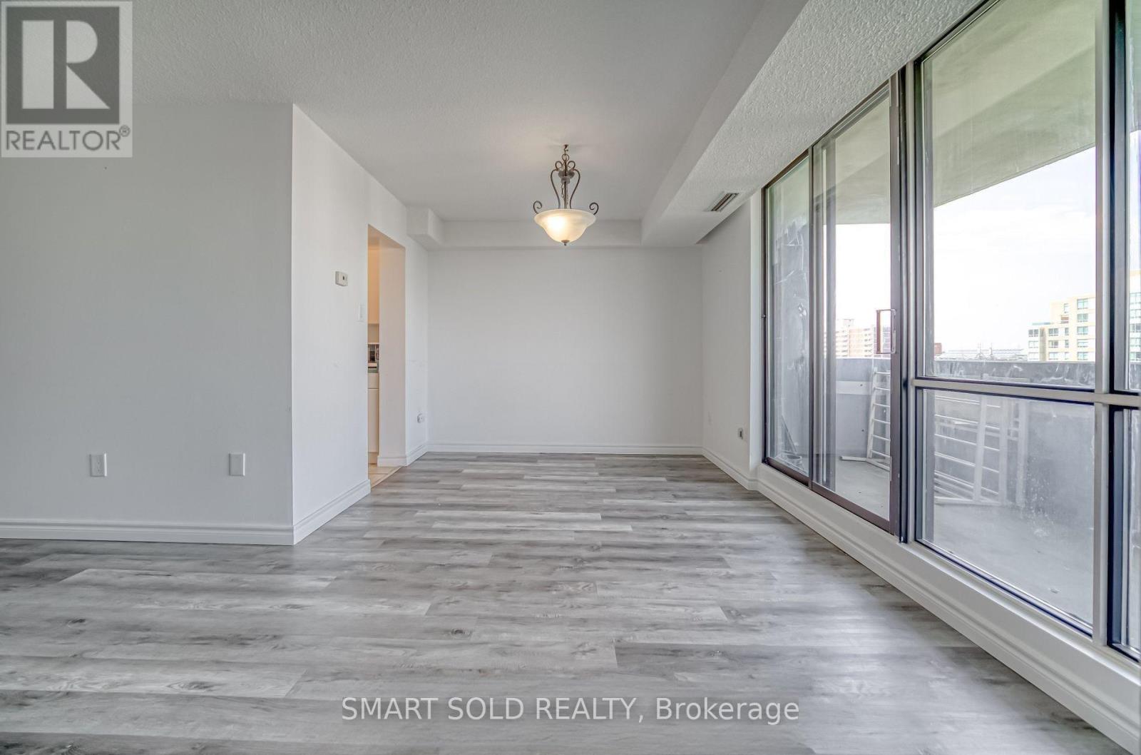 #1009 10 STONEHILL COURT - 13