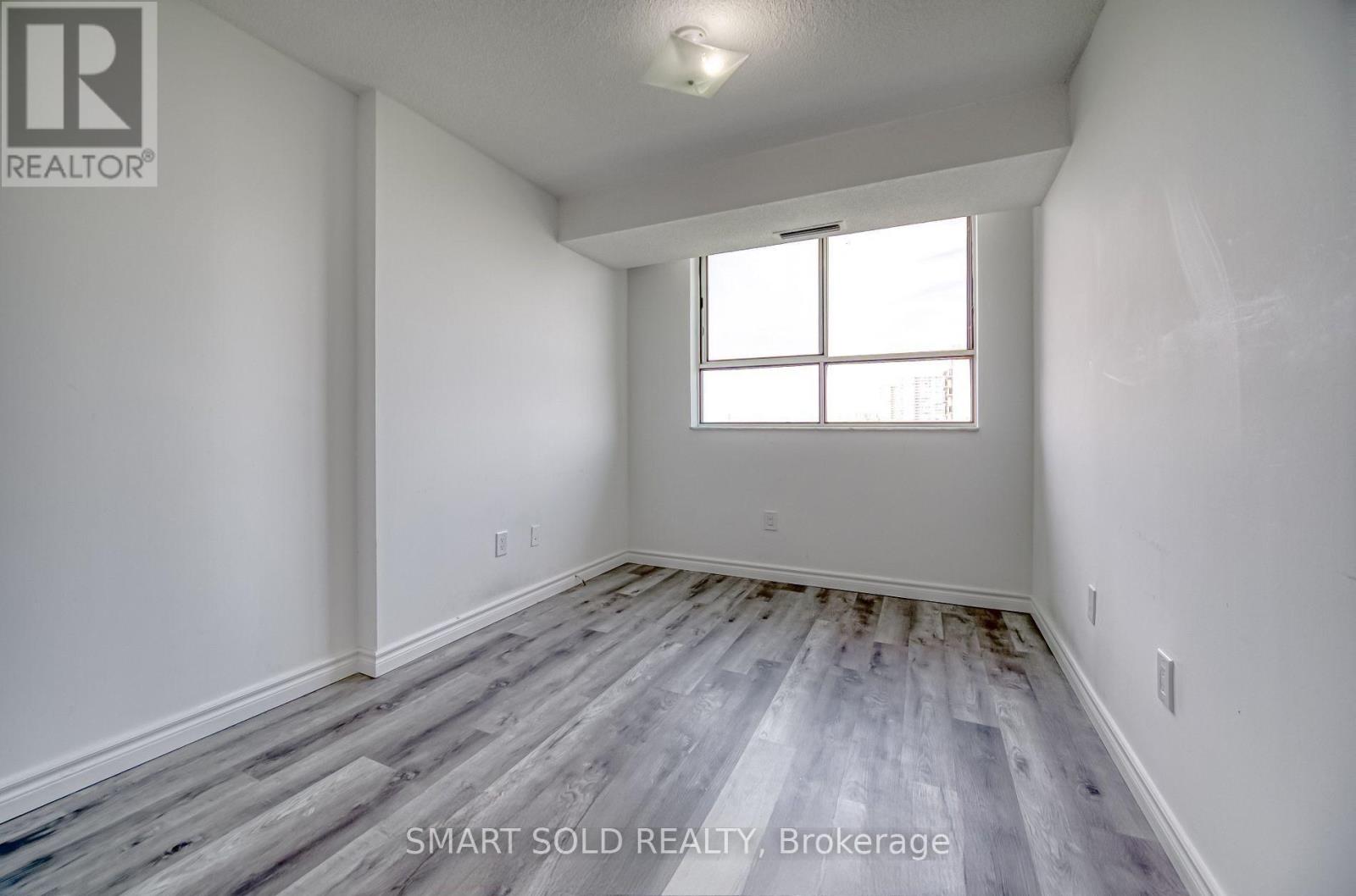 #1009 10 STONEHILL COURT - 18