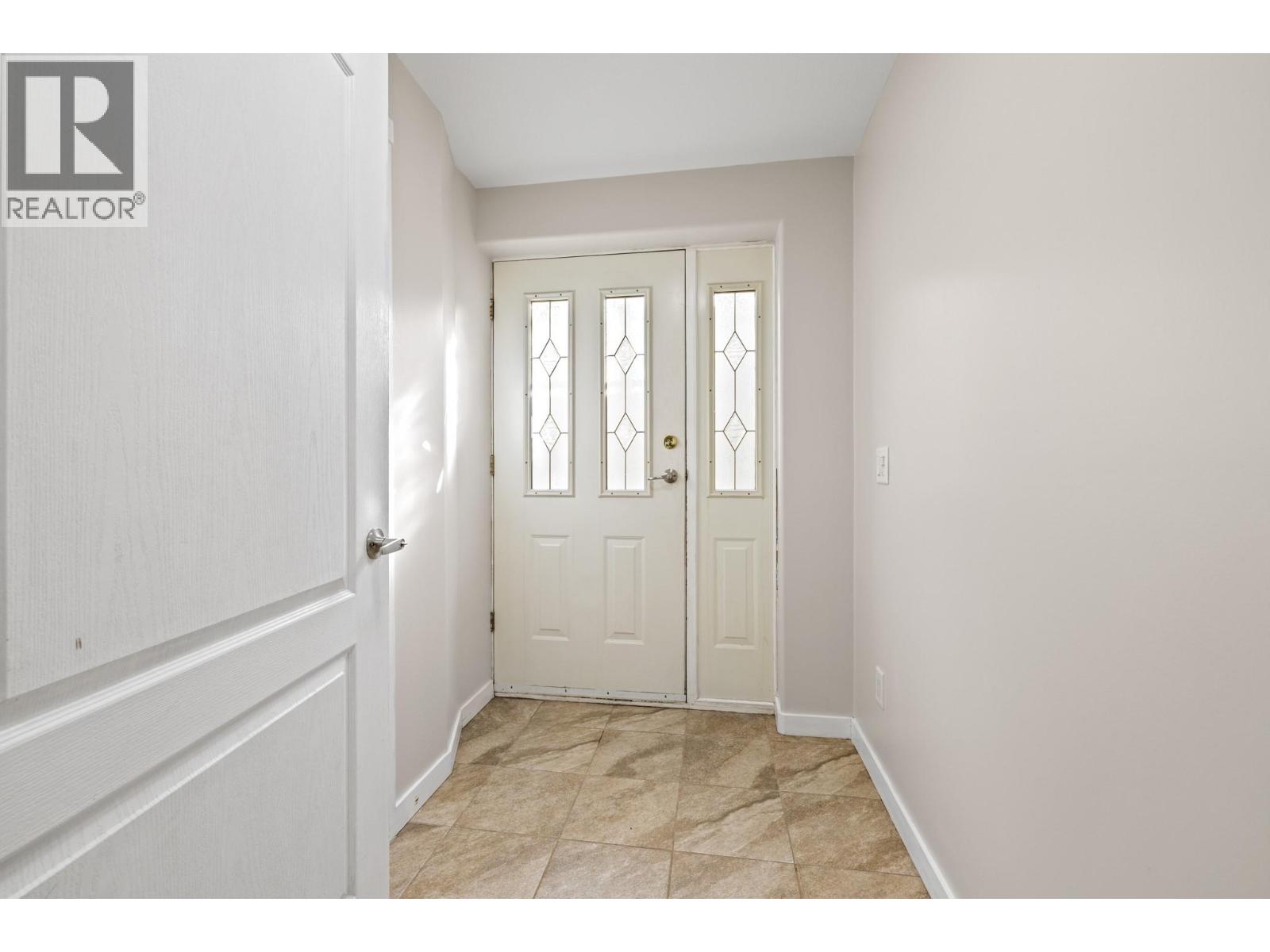 1638 Lindsay Drive - 40