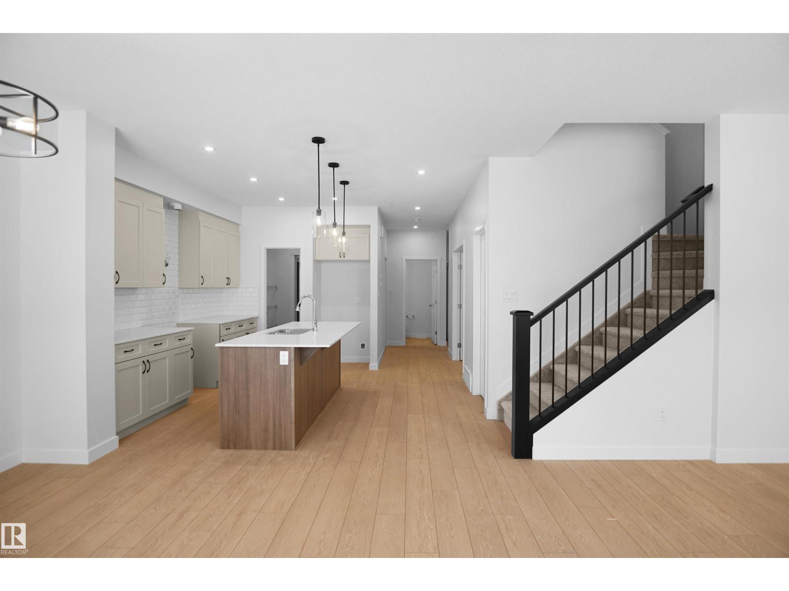 6343 175 AV NW - 11