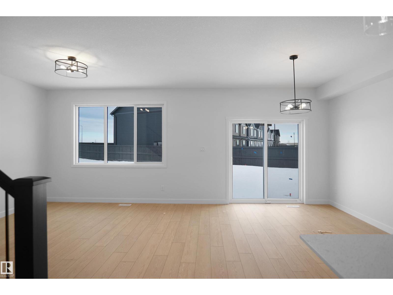 6343 175 AV NW - 18