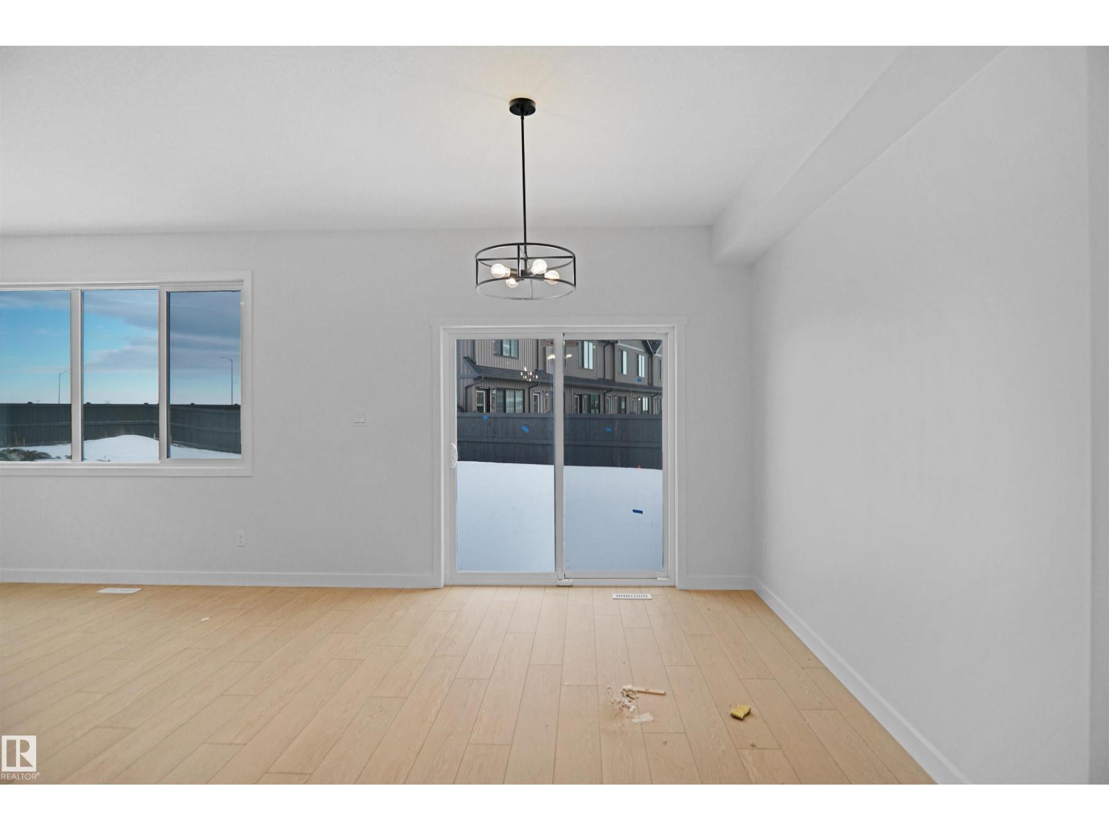 6343 175 AV NW - 19