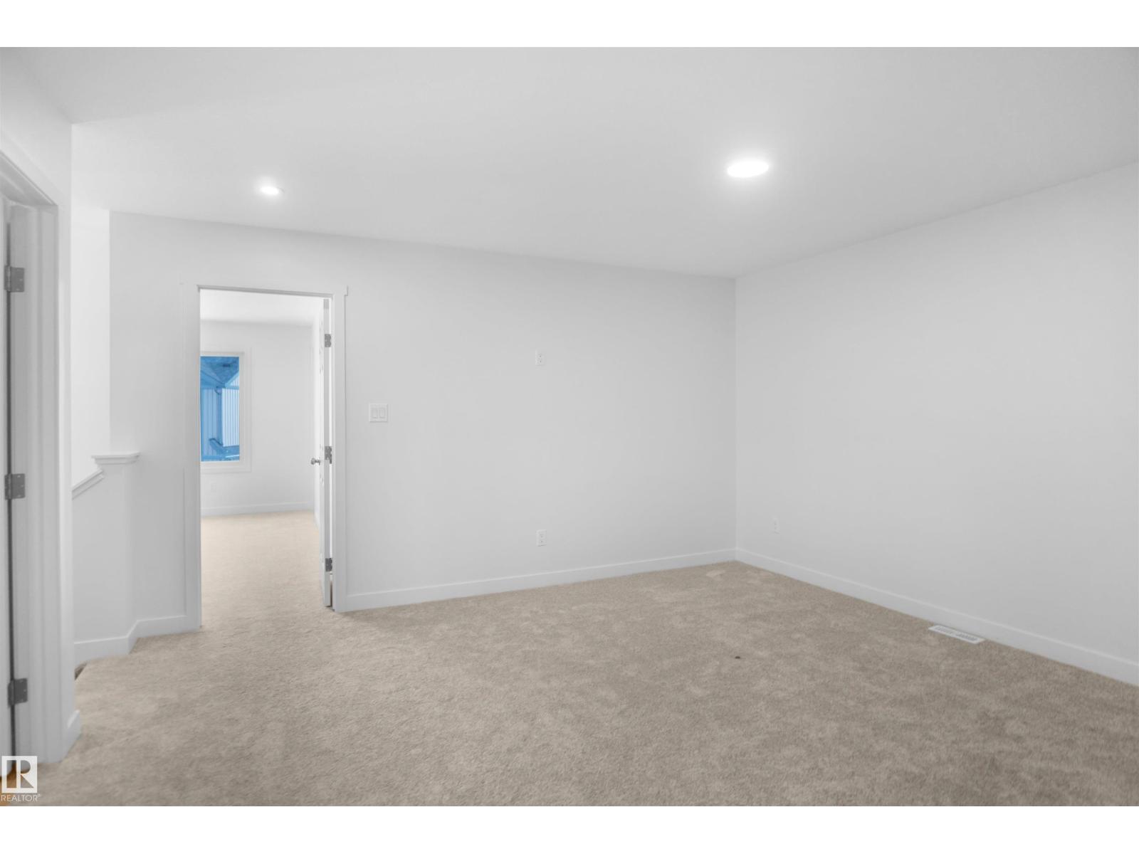 6343 175 AV NW - 23