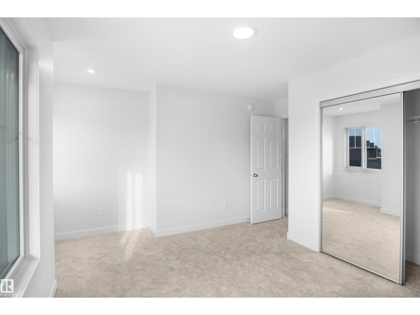 6343 175 AV NW - 32