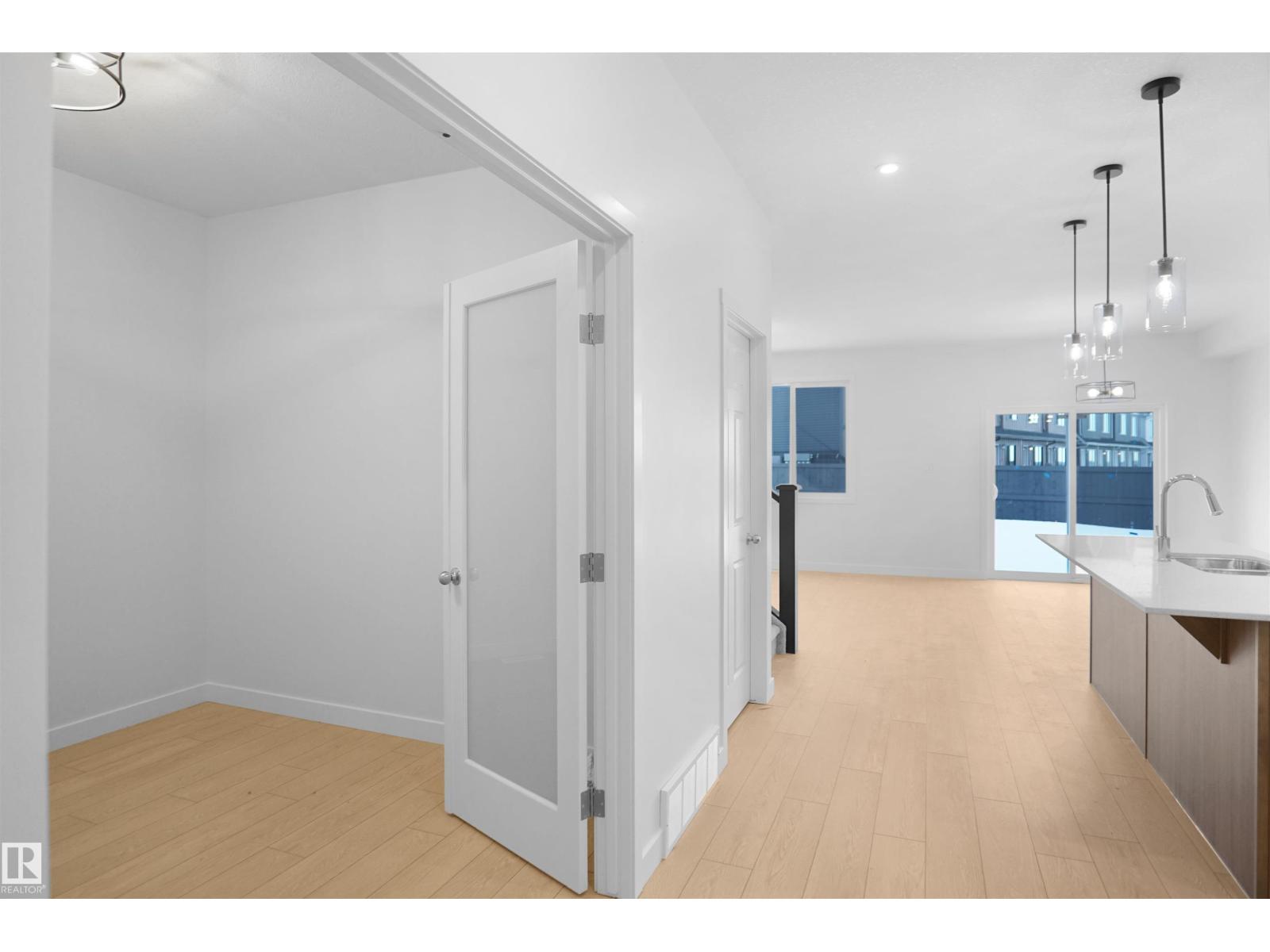 6343 175 AV NW - 6