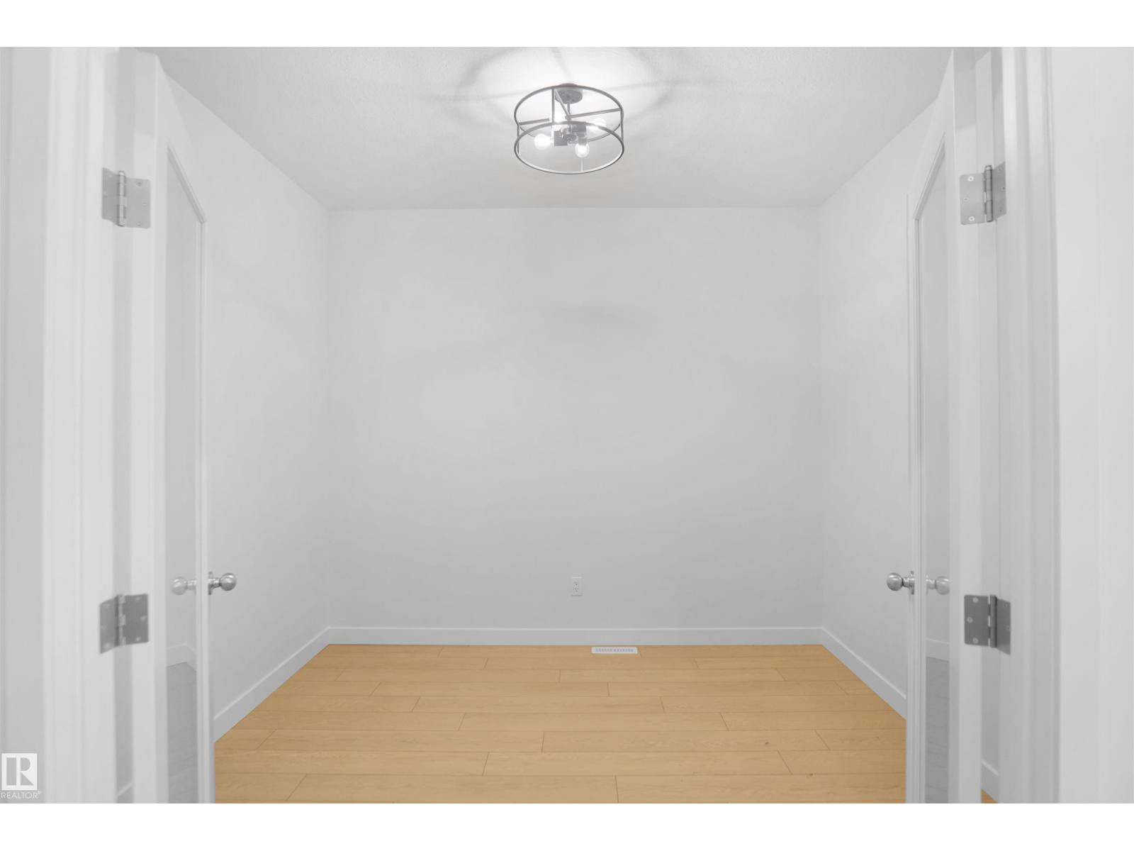 6343 175 AV NW - 7