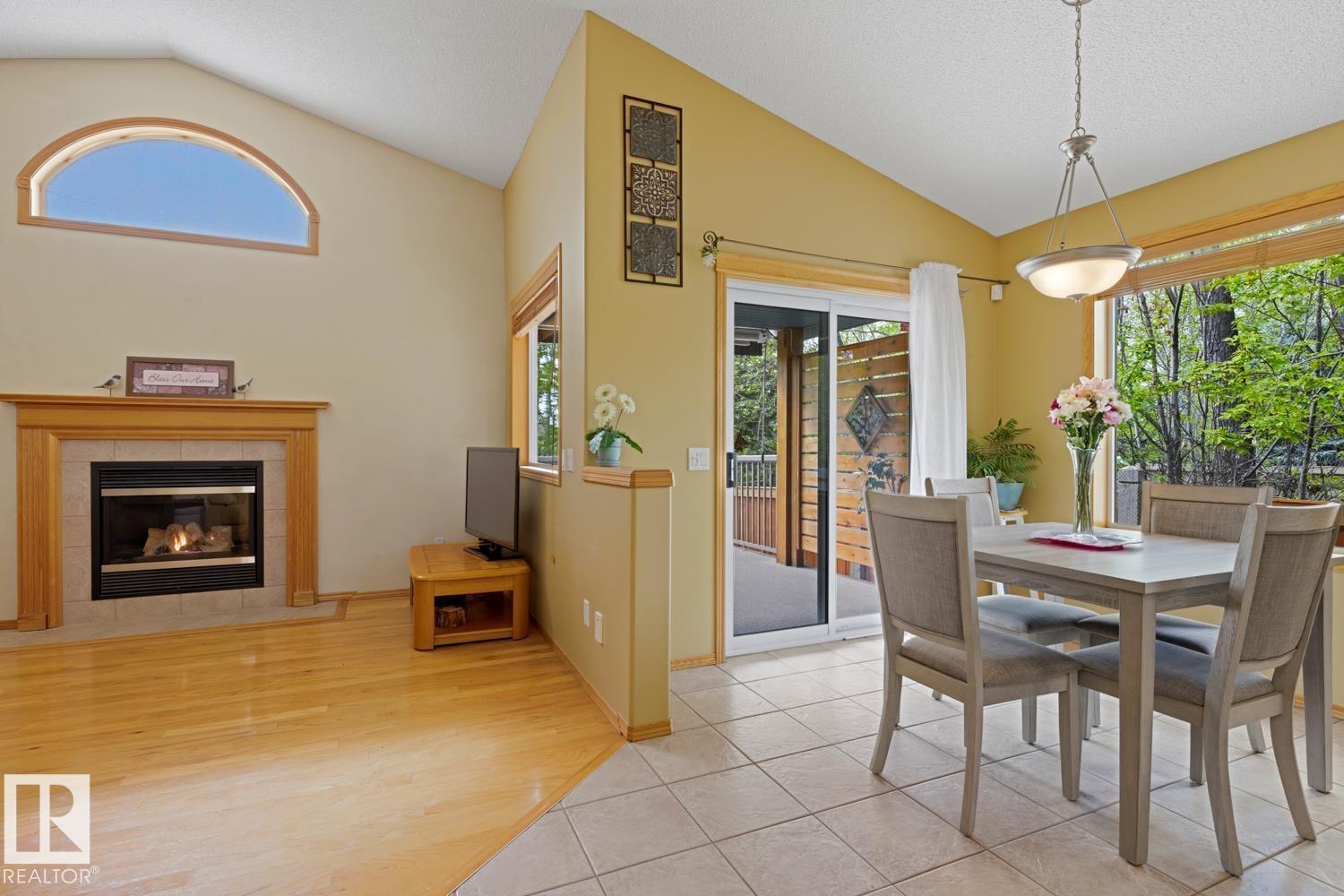 70 EASTCOTT DR - 22