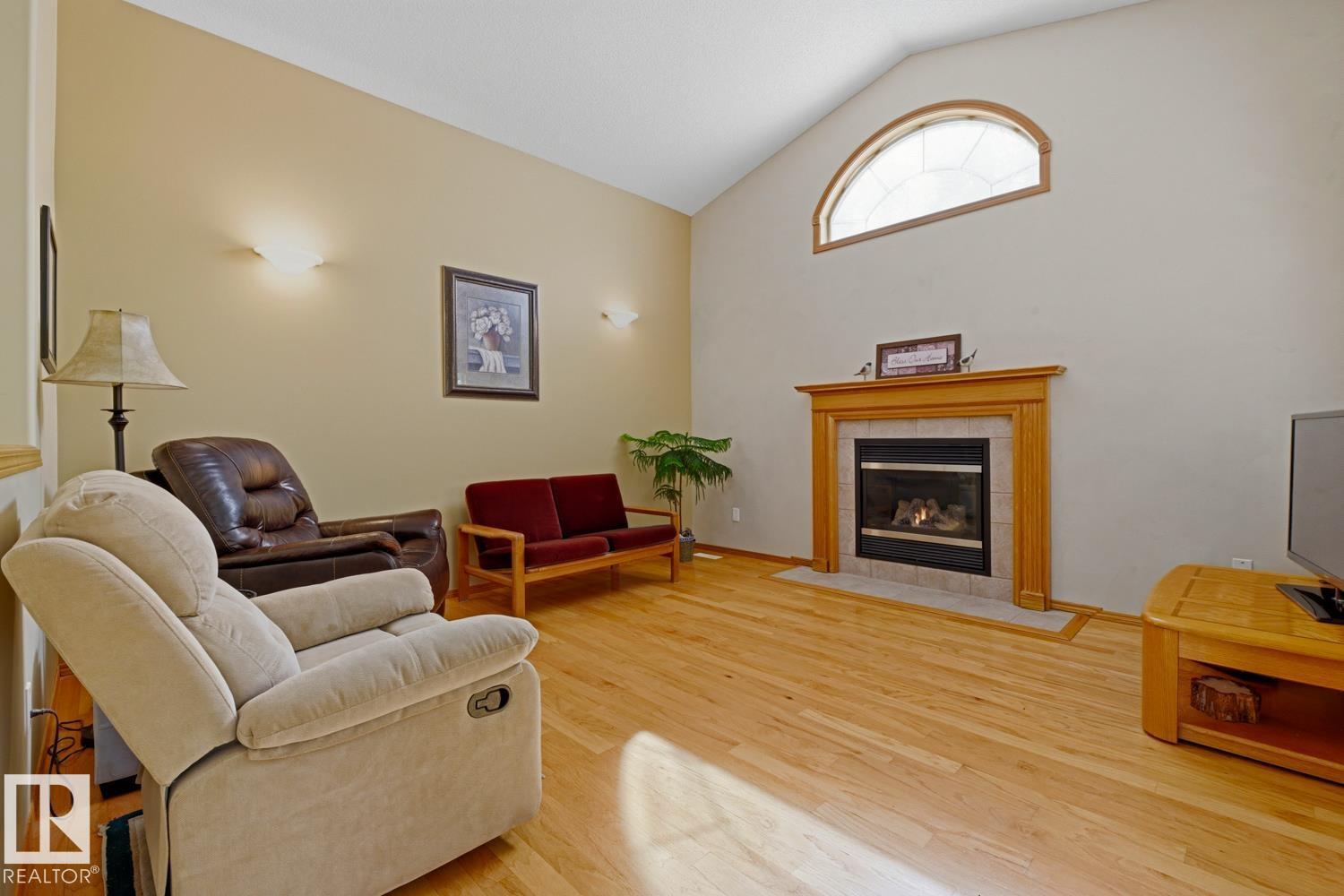 70 EASTCOTT DR - 23