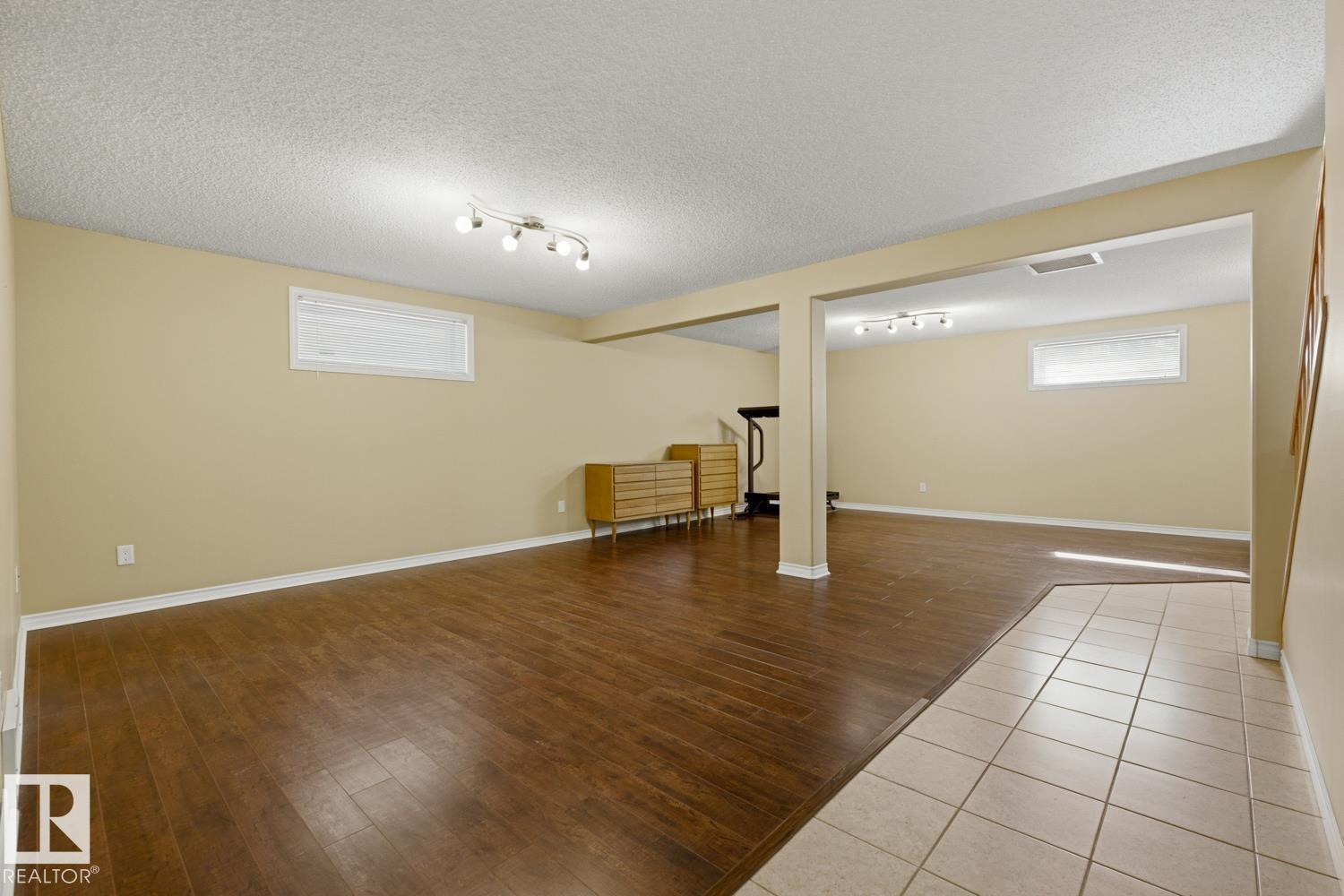 70 EASTCOTT DR - 38