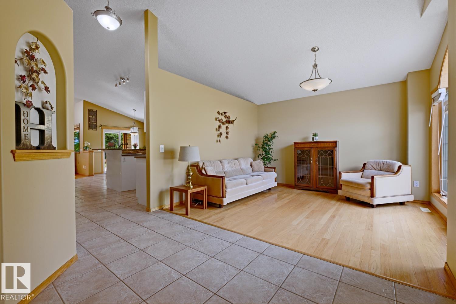 70 EASTCOTT DR - 8
