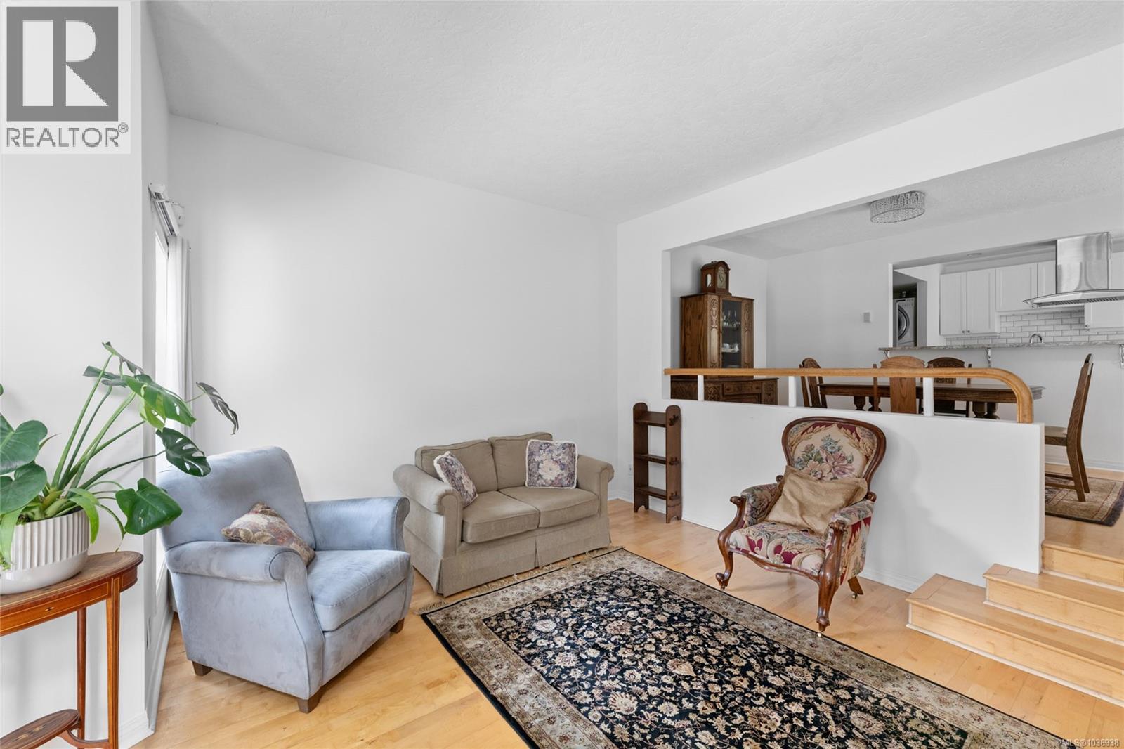 #5 216 Russell St - 13