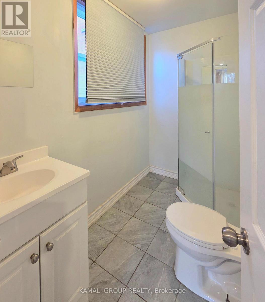 66 HAWKSBURY DRIVE - 34