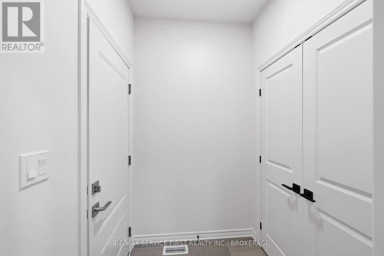 1351 WOODFIELD CRESCENT - 14
