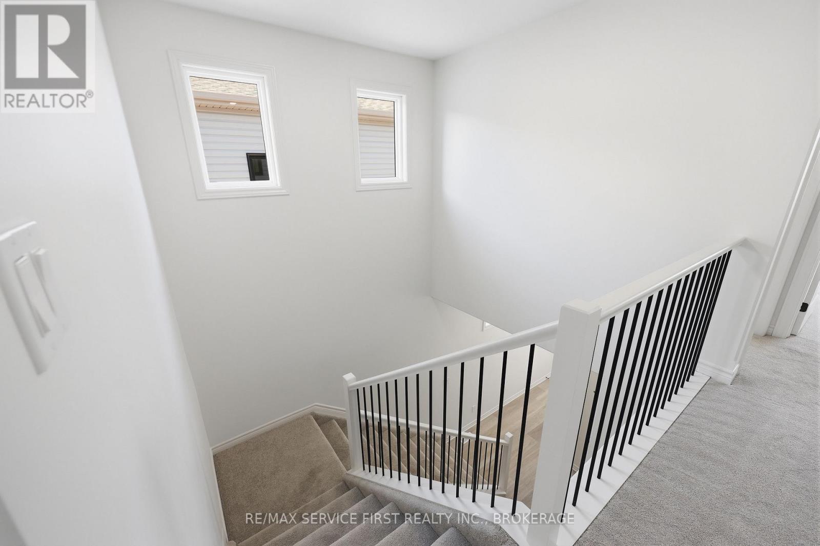 1351 WOODFIELD CRESCENT - 26