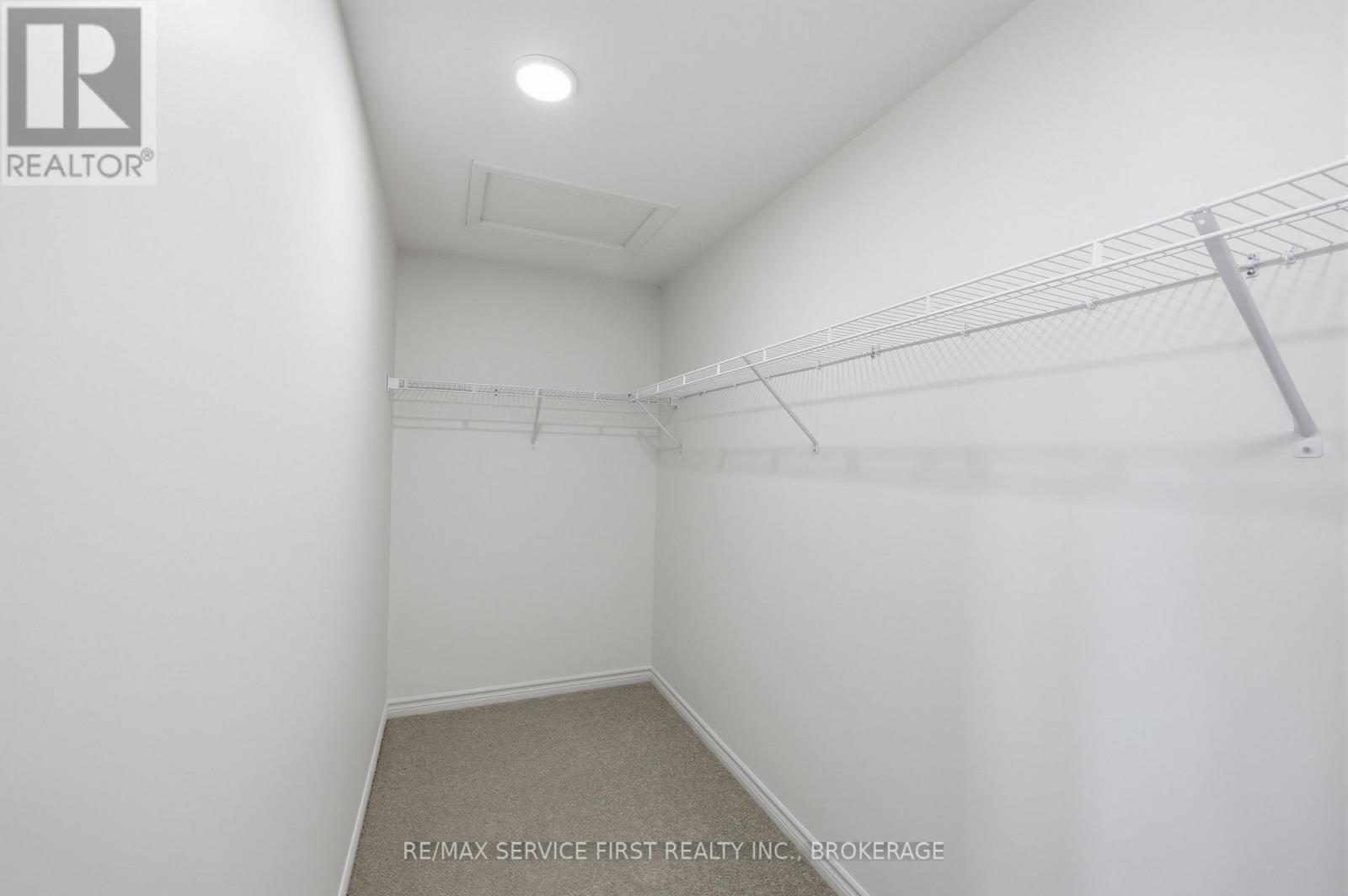 1351 WOODFIELD CRESCENT - 32