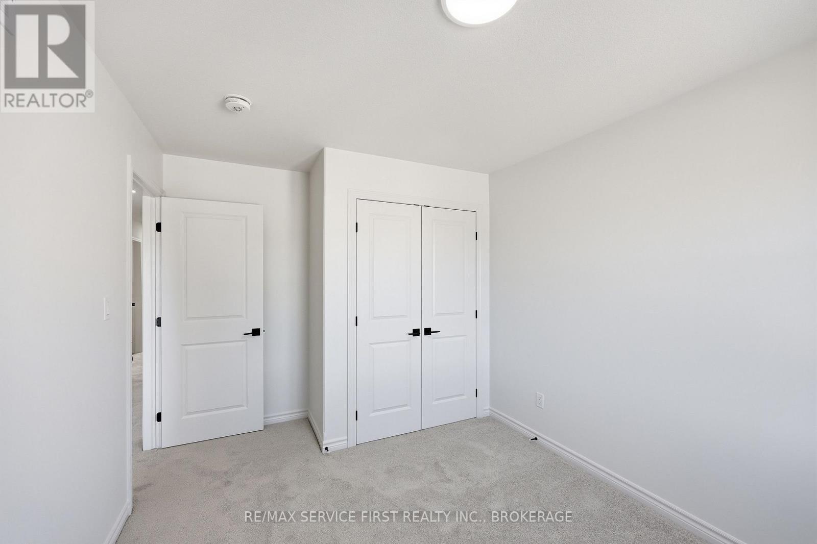 1351 WOODFIELD CRESCENT - 38