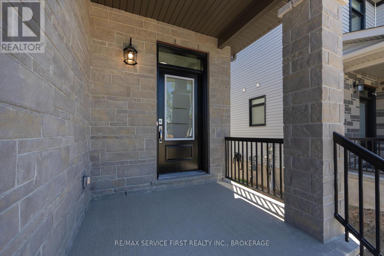 1351 WOODFIELD CRESCENT - 5