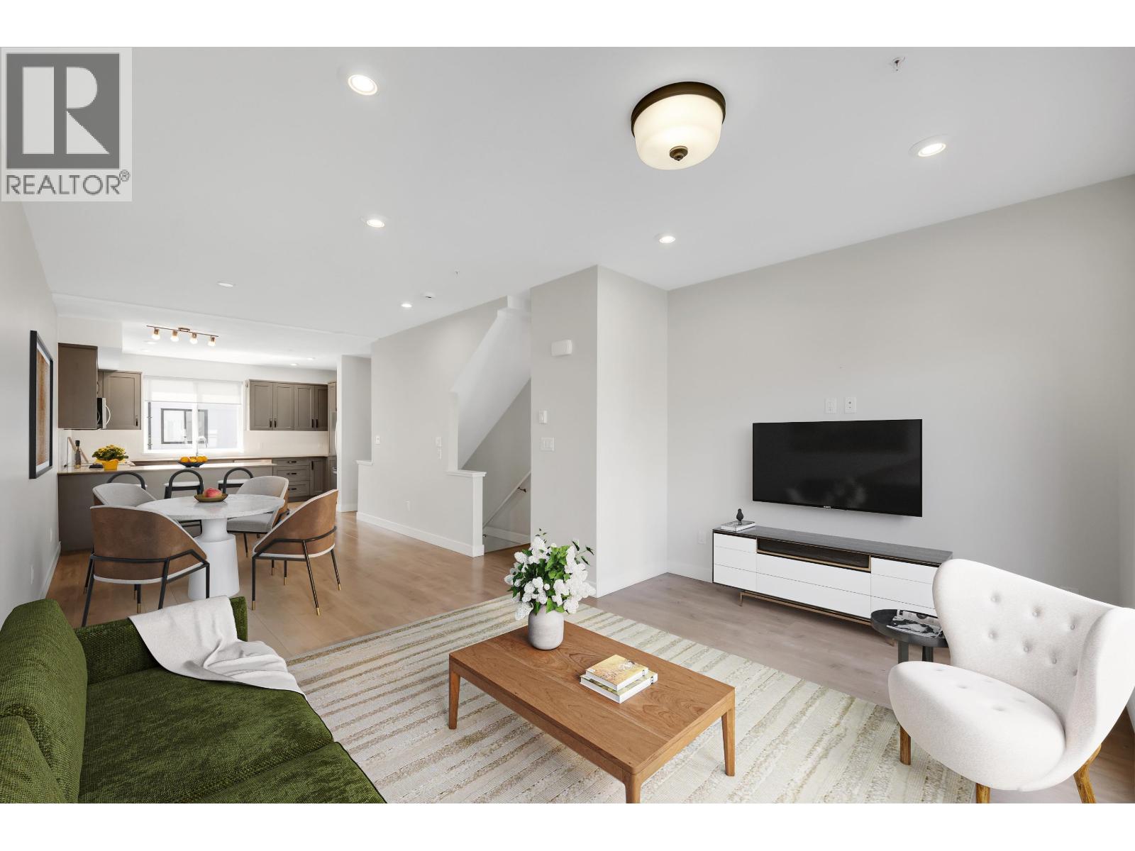 64 1188 MAIN STREET, Squamish