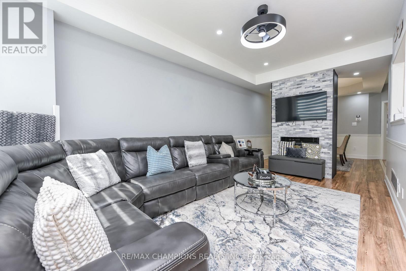 205 BLUE WILLOW DRIVE - 15