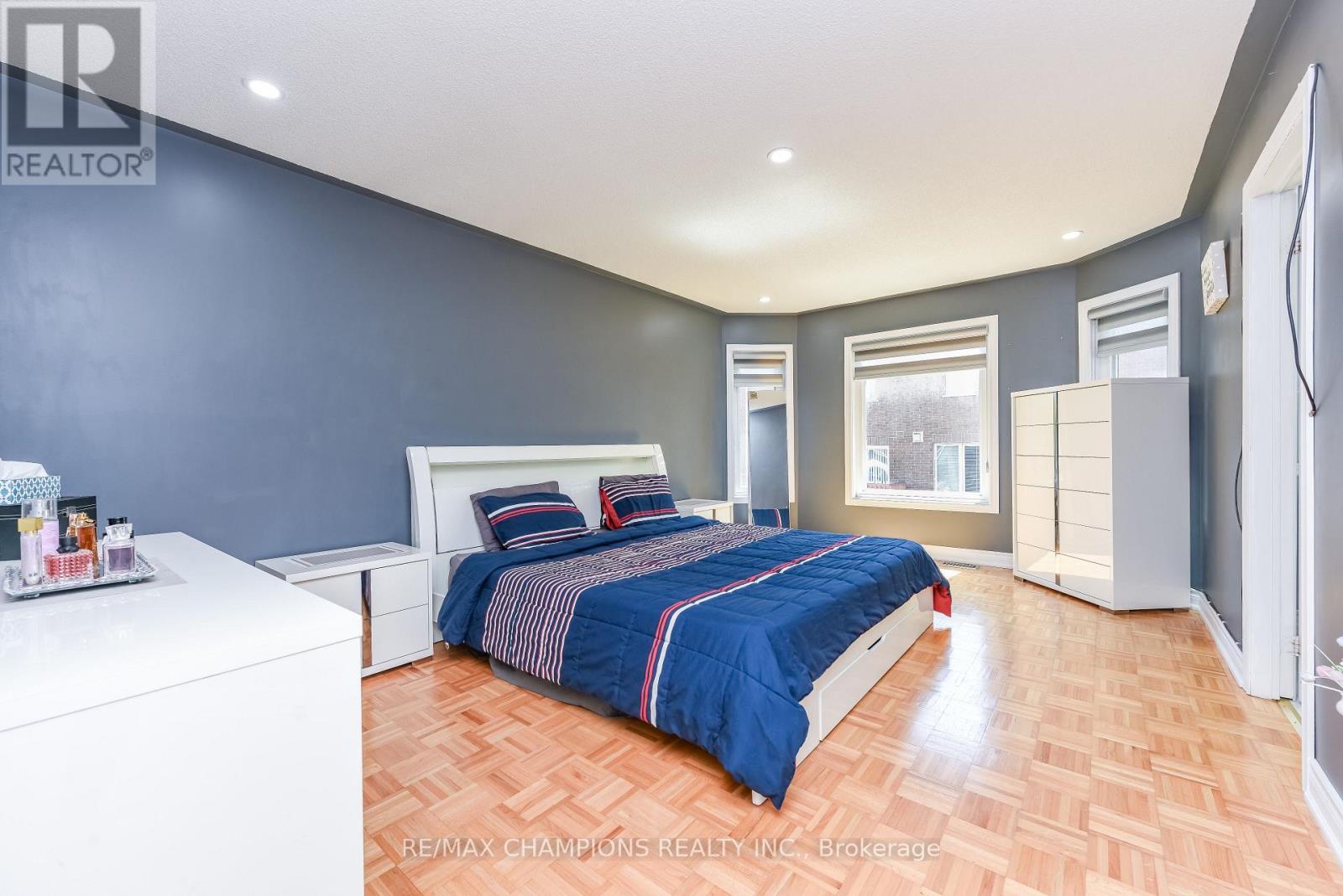 205 BLUE WILLOW DRIVE - 29