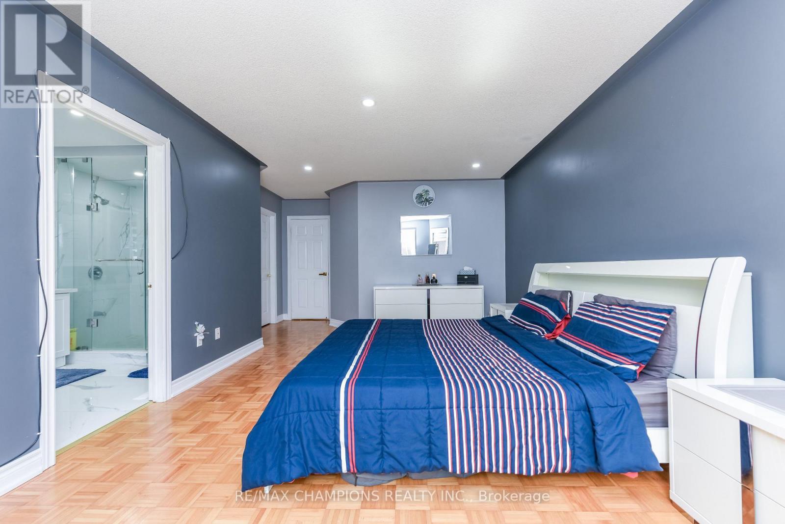 205 BLUE WILLOW DRIVE - 30