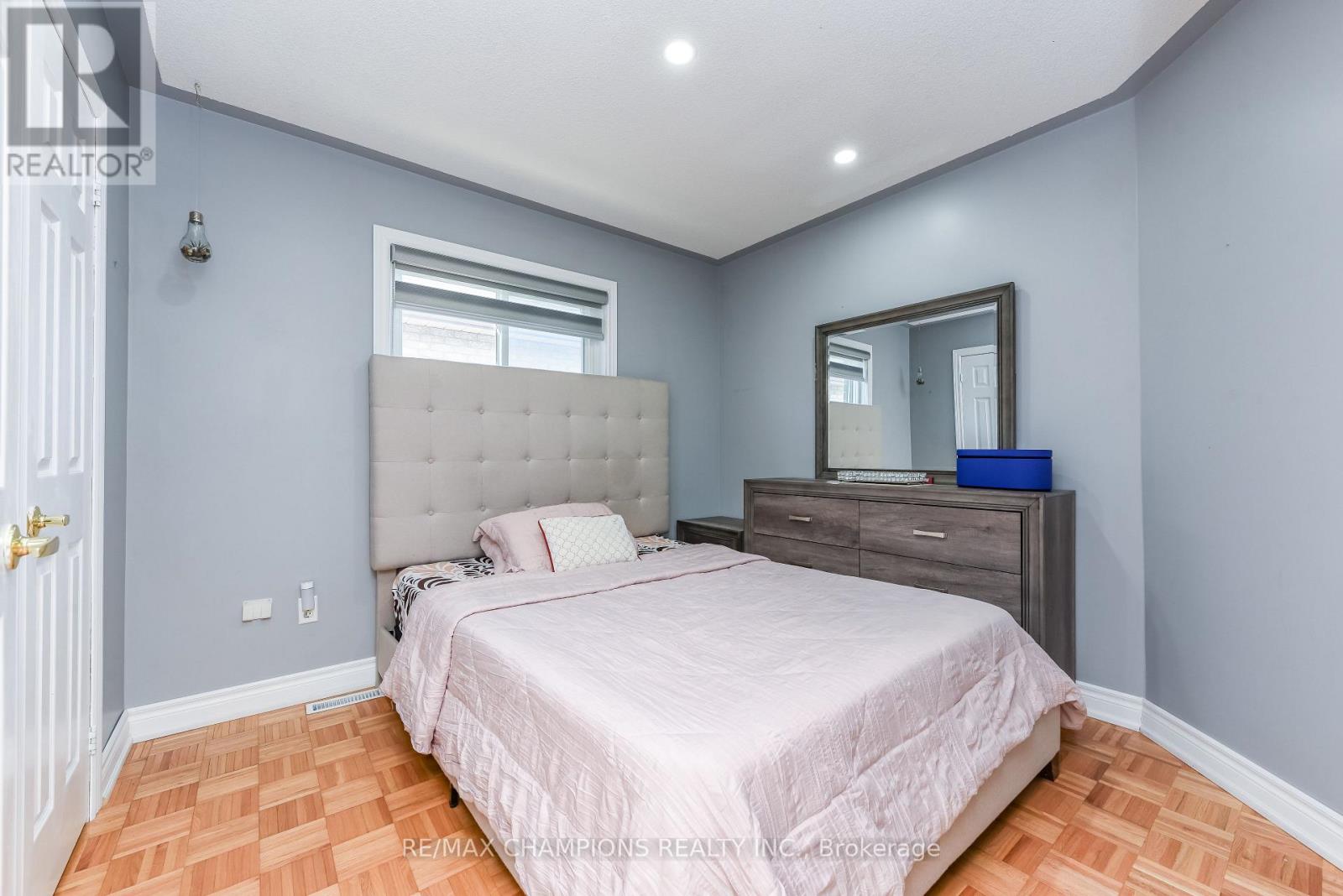 205 BLUE WILLOW DRIVE - 34