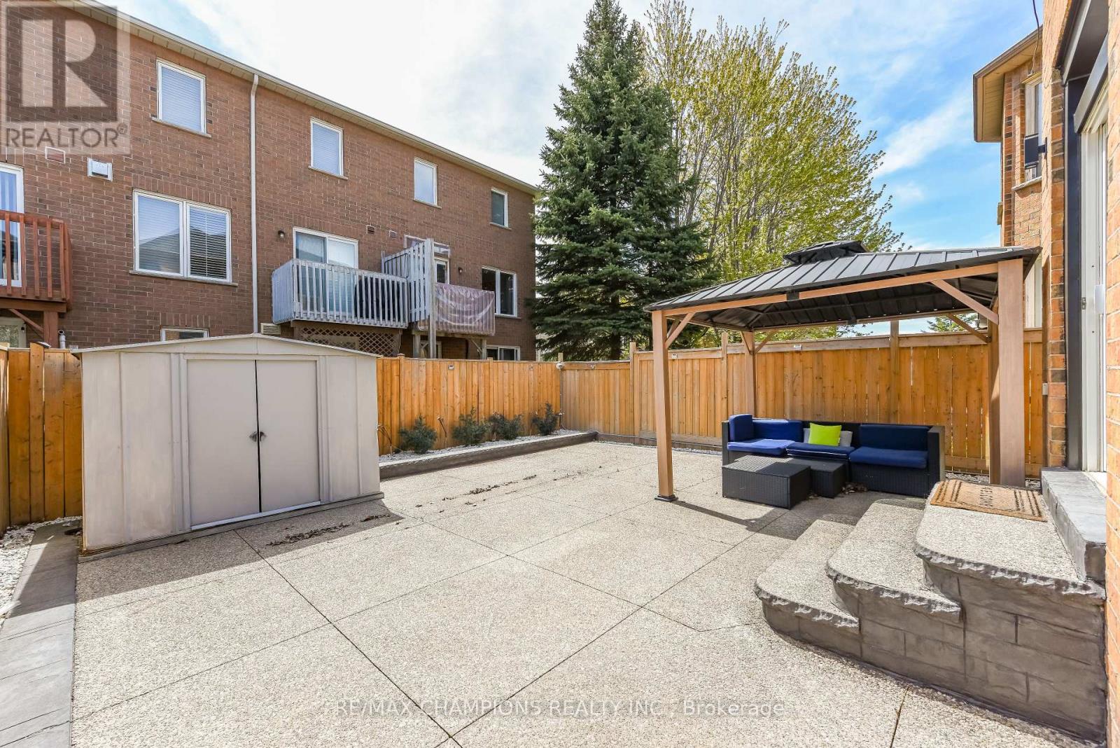 205 BLUE WILLOW DRIVE - 43