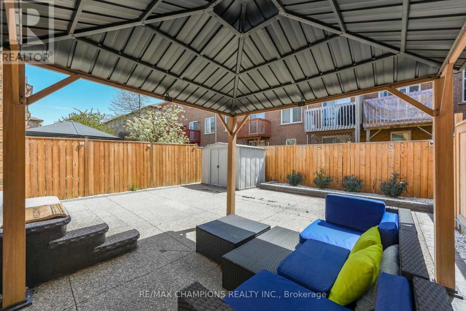 205 BLUE WILLOW DRIVE - 46
