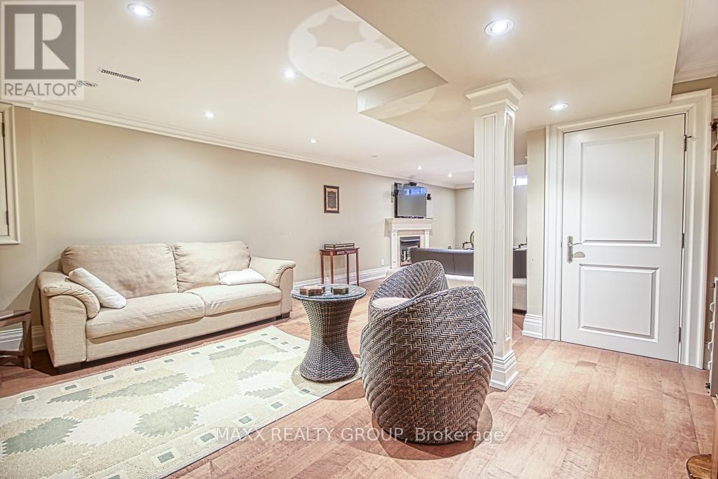 3650 BAIRD COURT - 43