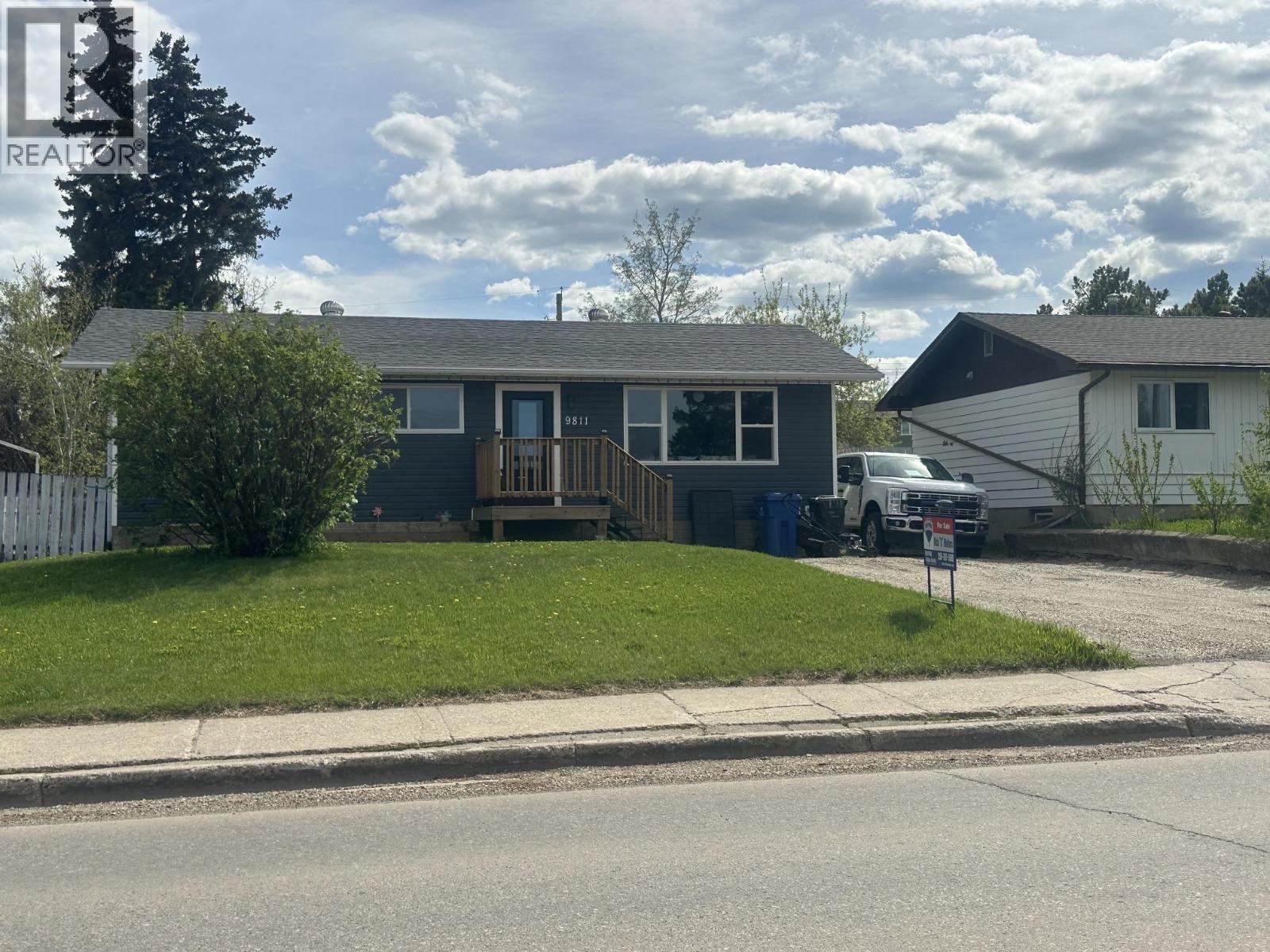 9811 112 AVENUE - Image 2