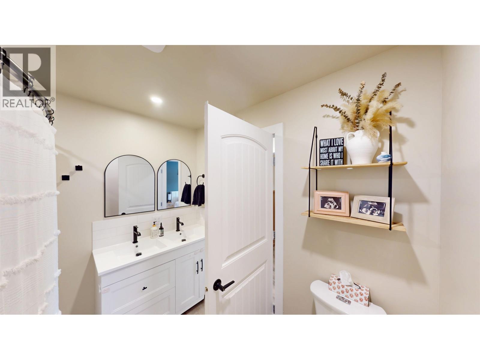 9811 112 AVENUE - 14