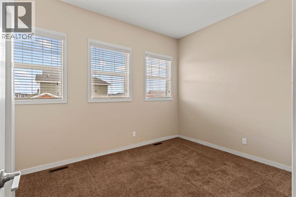 514 River Heights Crescent - 22