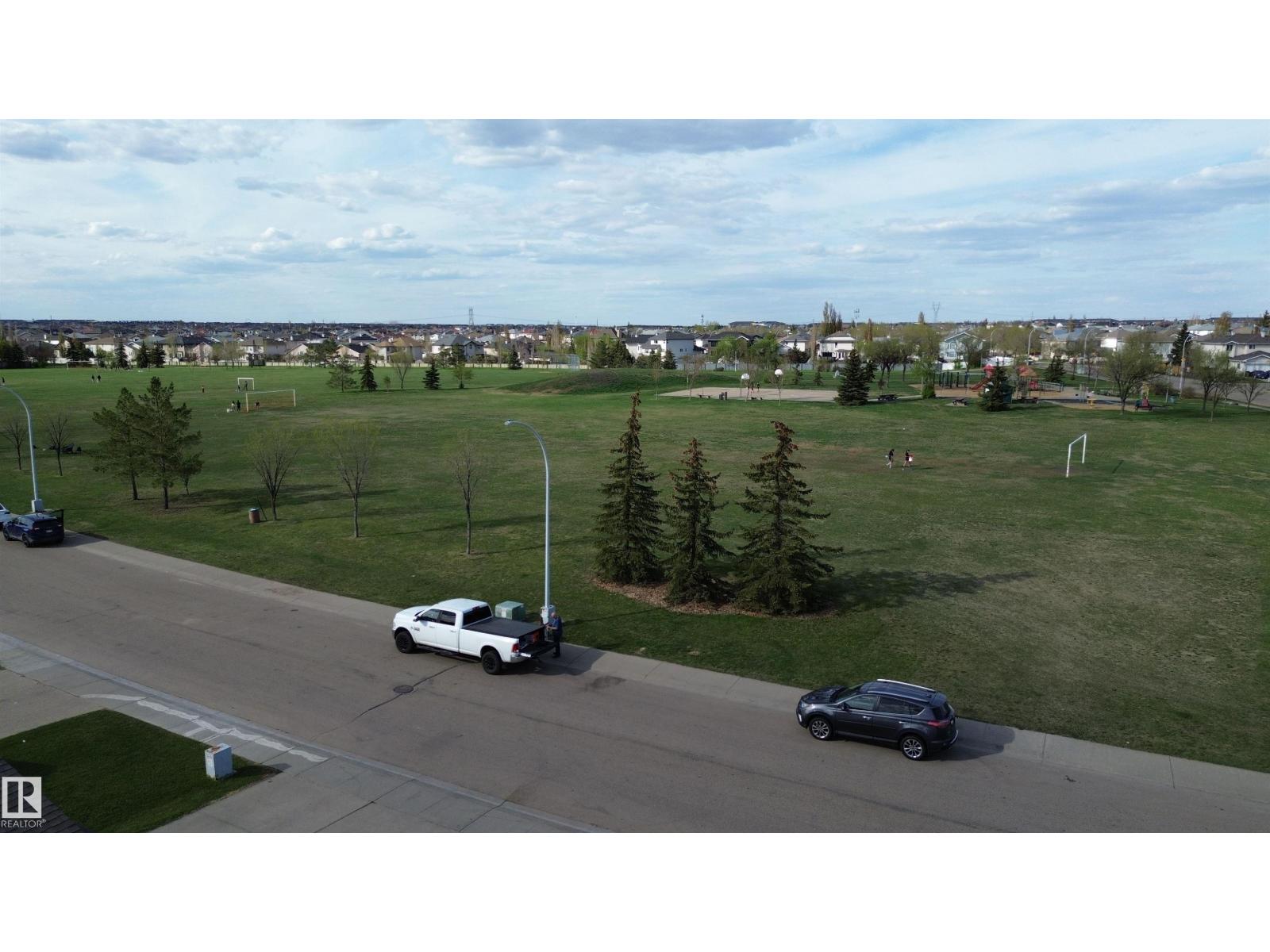 7011 158 AV NW - 5