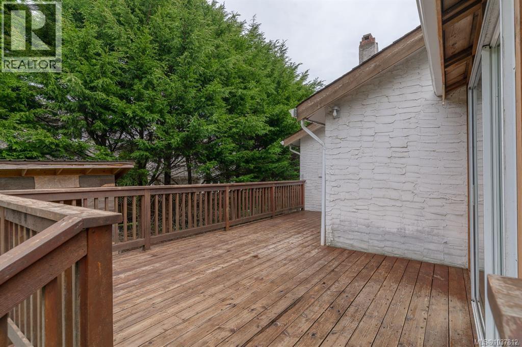 6820 Grant Rd W - 45