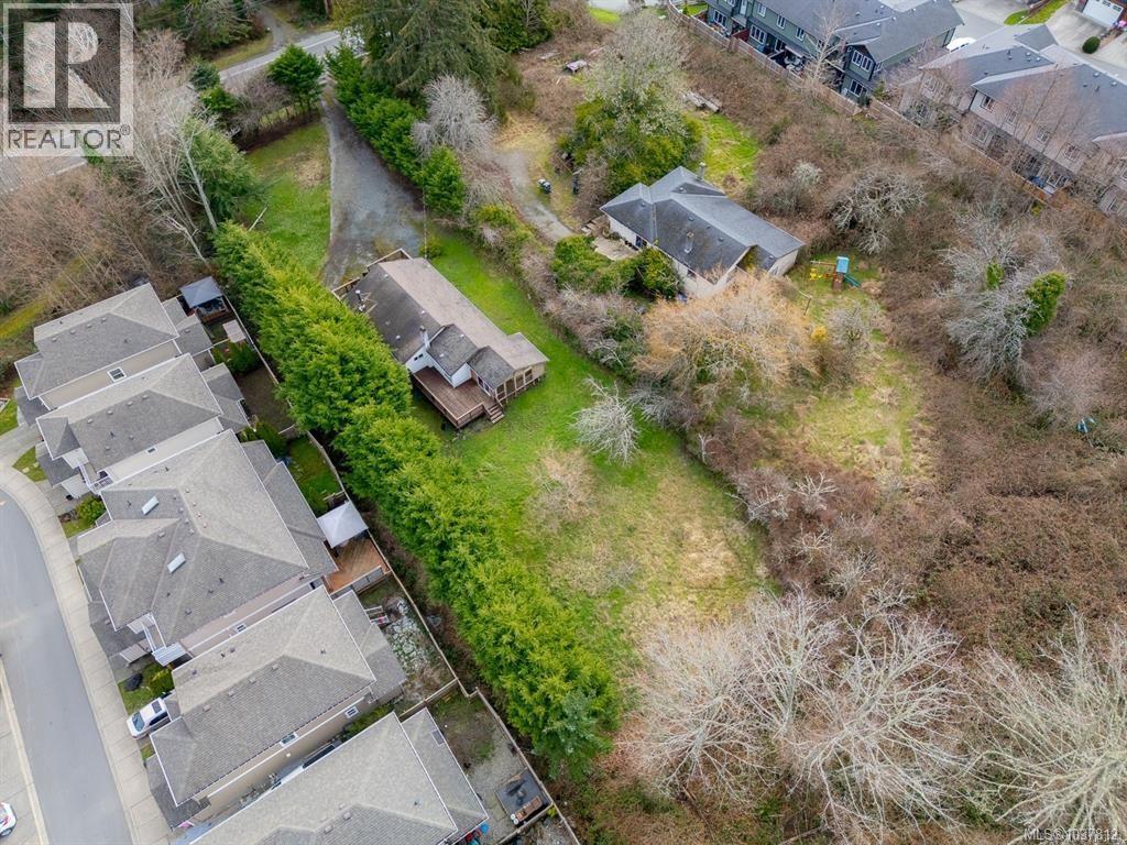 6820 Grant Rd W - 54