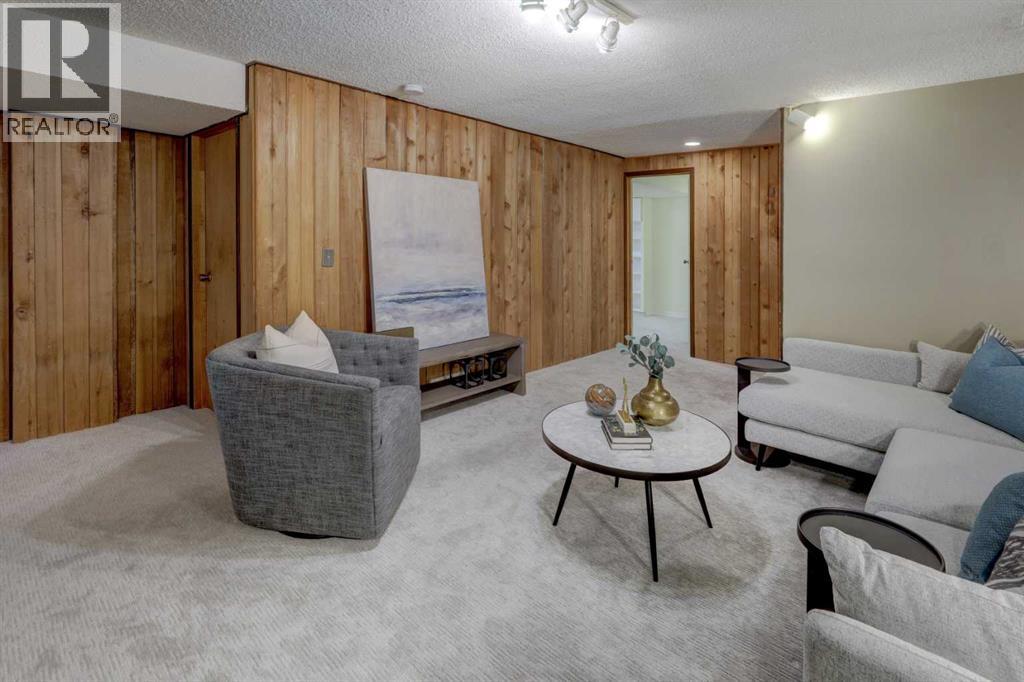 6443 70 Street NW - 24