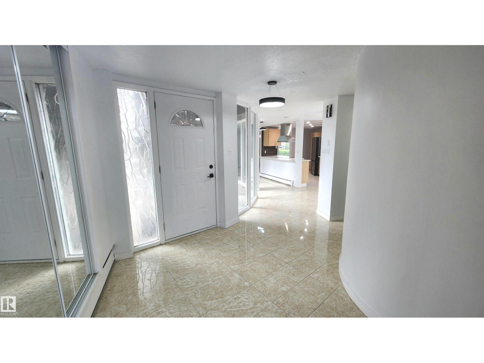 9535 147 AV NW - 7