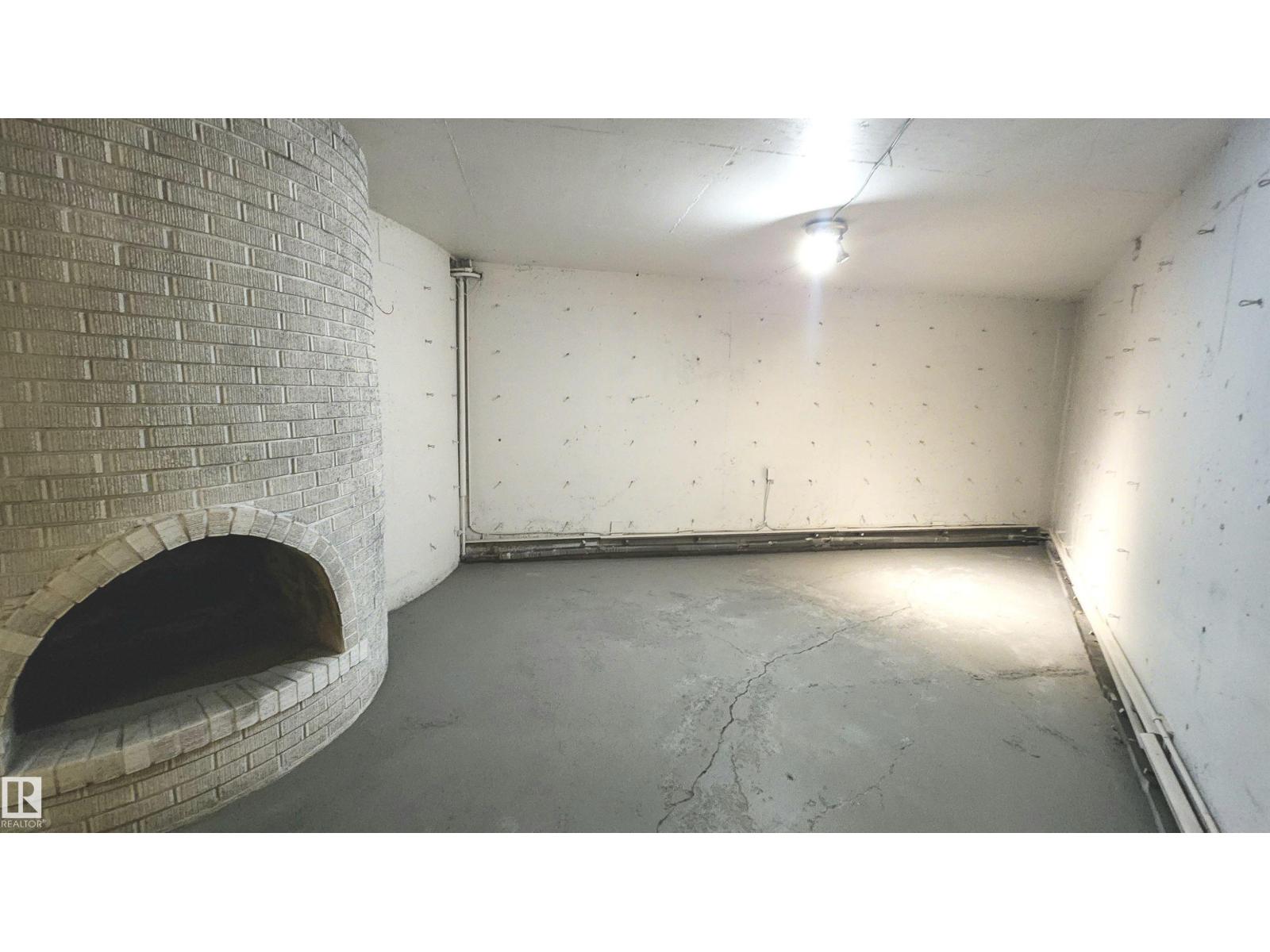 9535 147 AV NW - 37