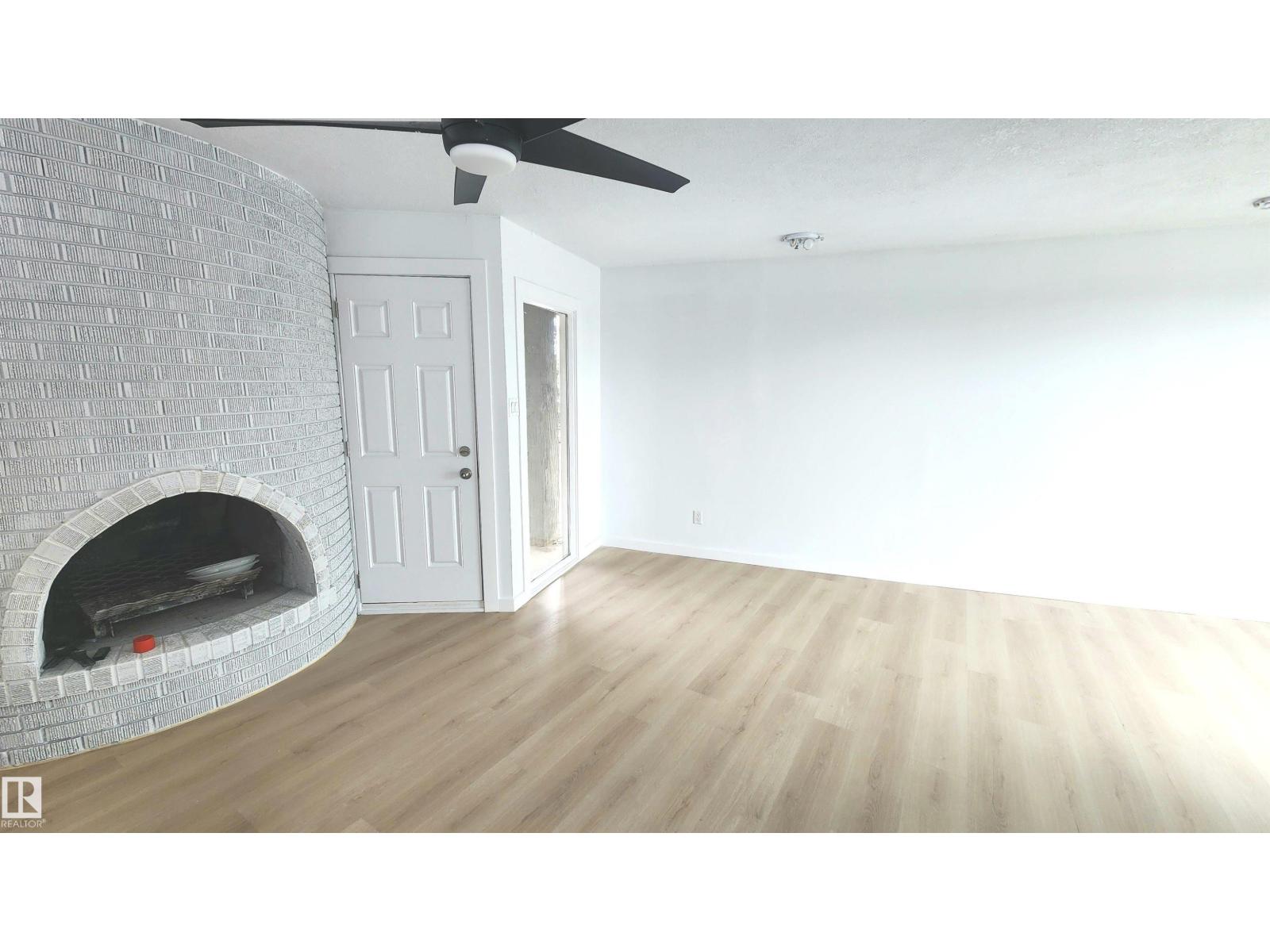 9535 147 AV NW - 22