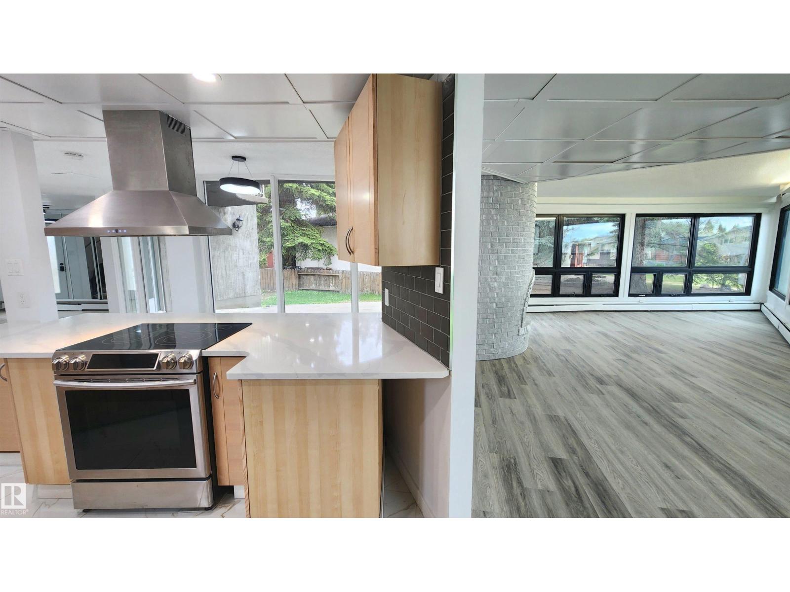 9535 147 AV NW - 15
