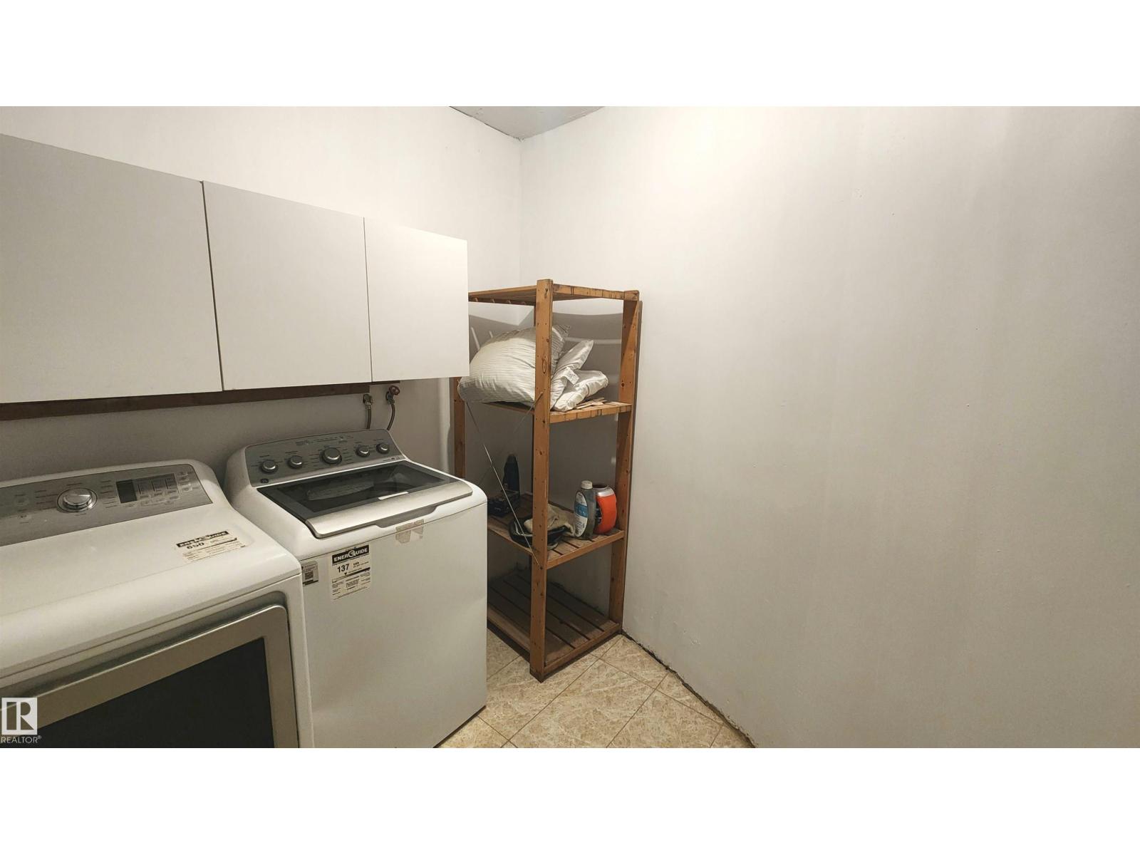 9535 147 AV NW - 40