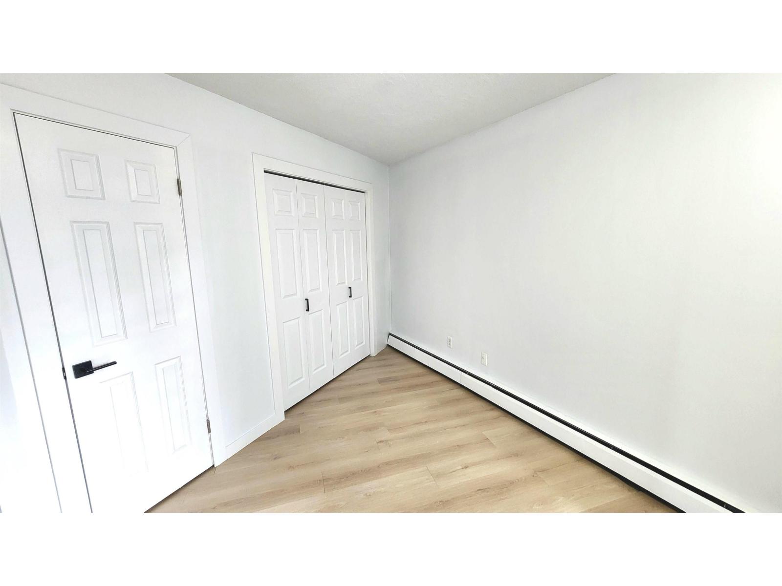9535 147 AV NW - 33