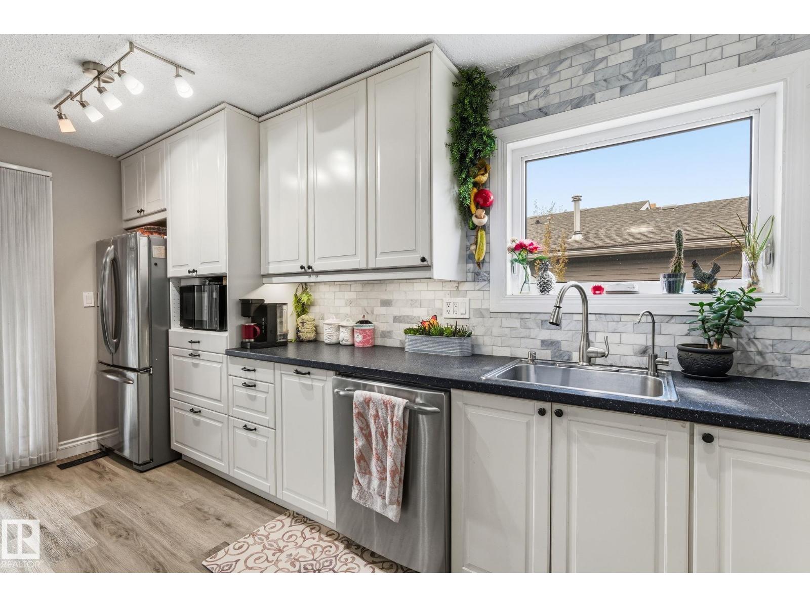 15232 120 NW NW - 13