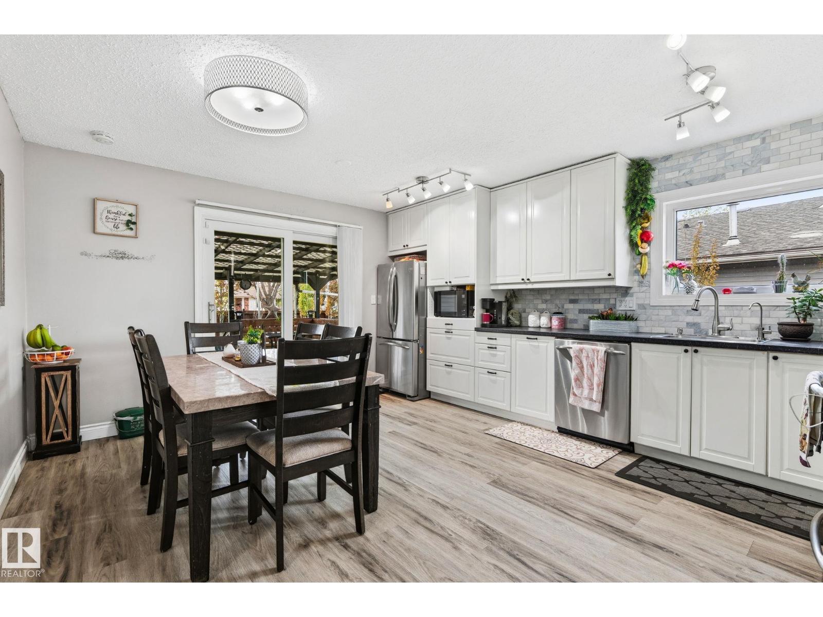 15232 120 NW NW - 9