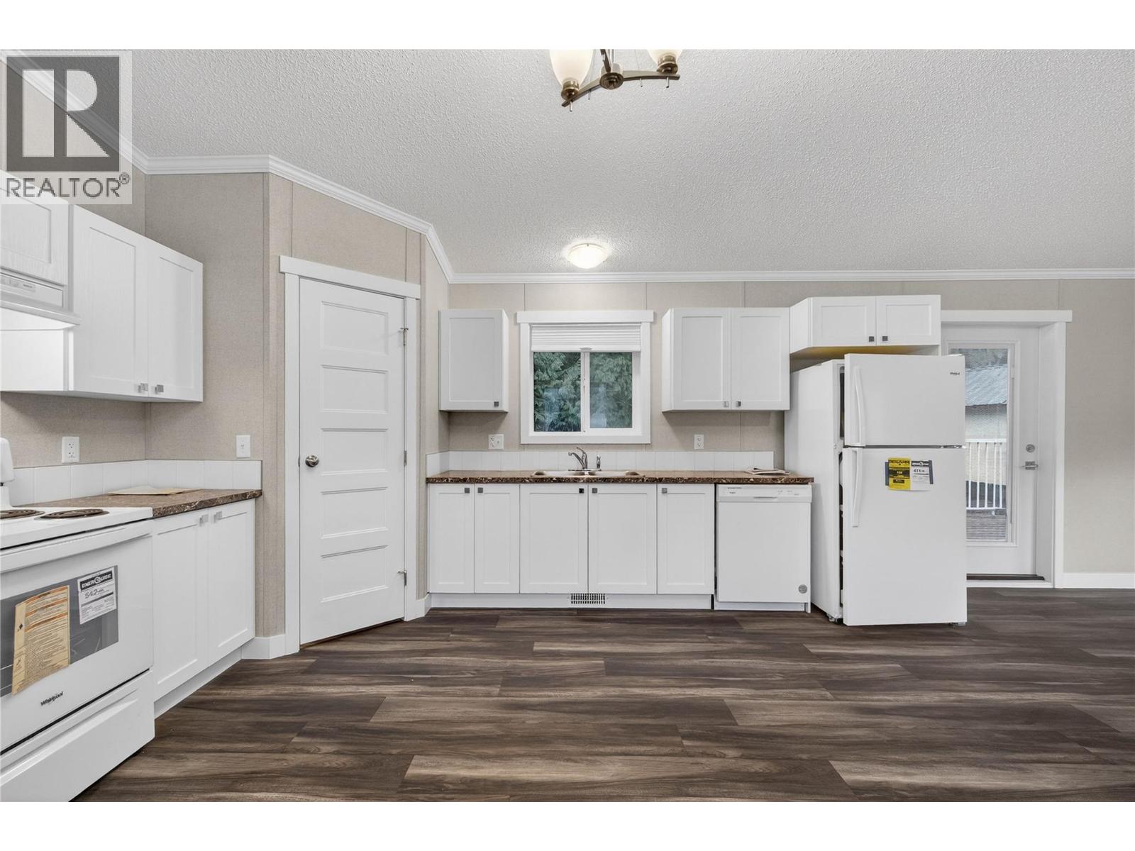 #9 3063 Hornsberger Road - 37