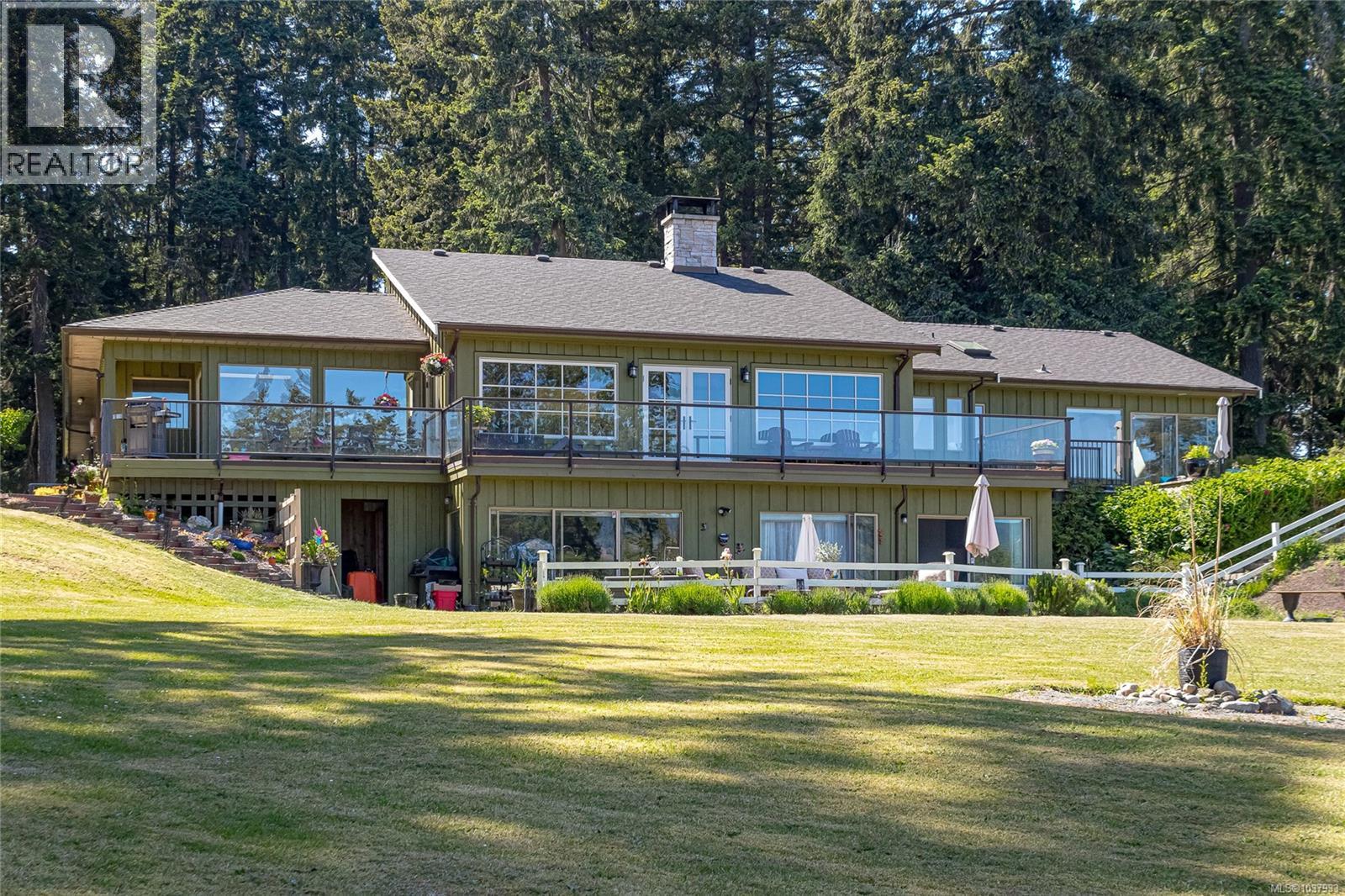 956 Cherry Point Rd, Cowichan Bay