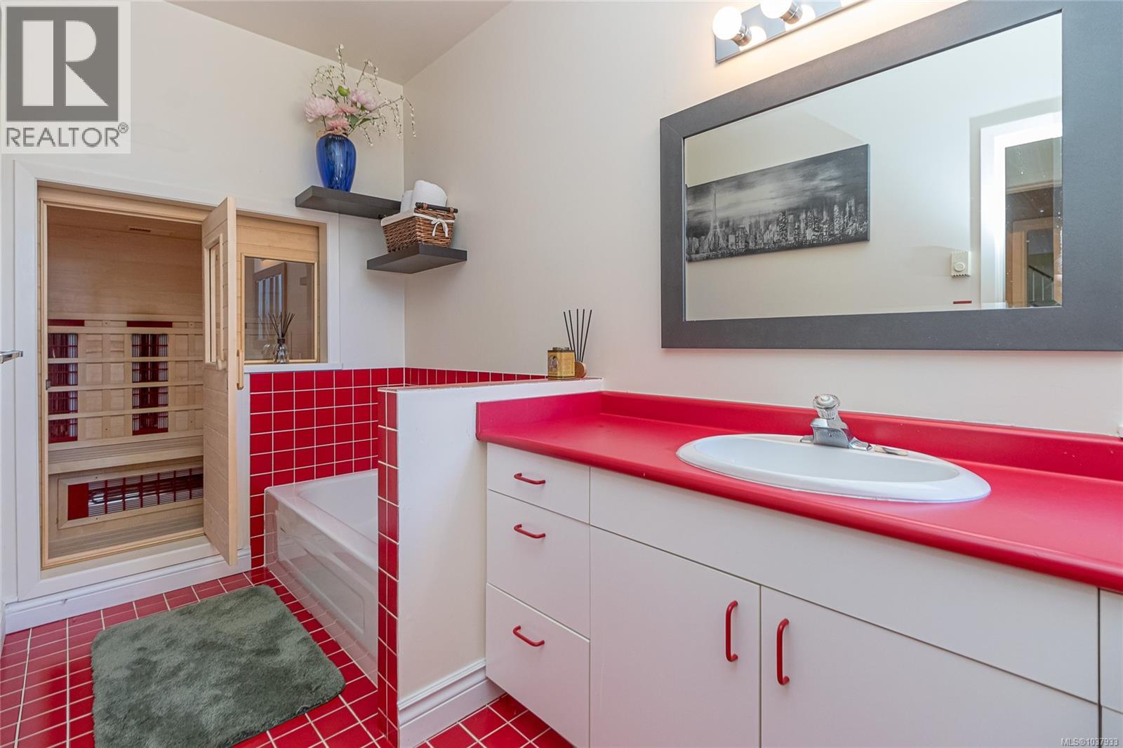 956 Cherry Point Rd, Cowichan Bay