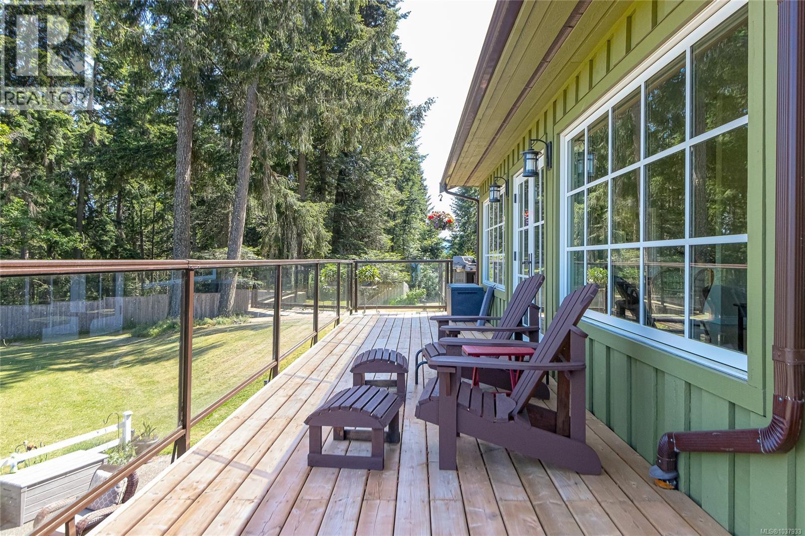 956 Cherry Point Rd, Cowichan Bay