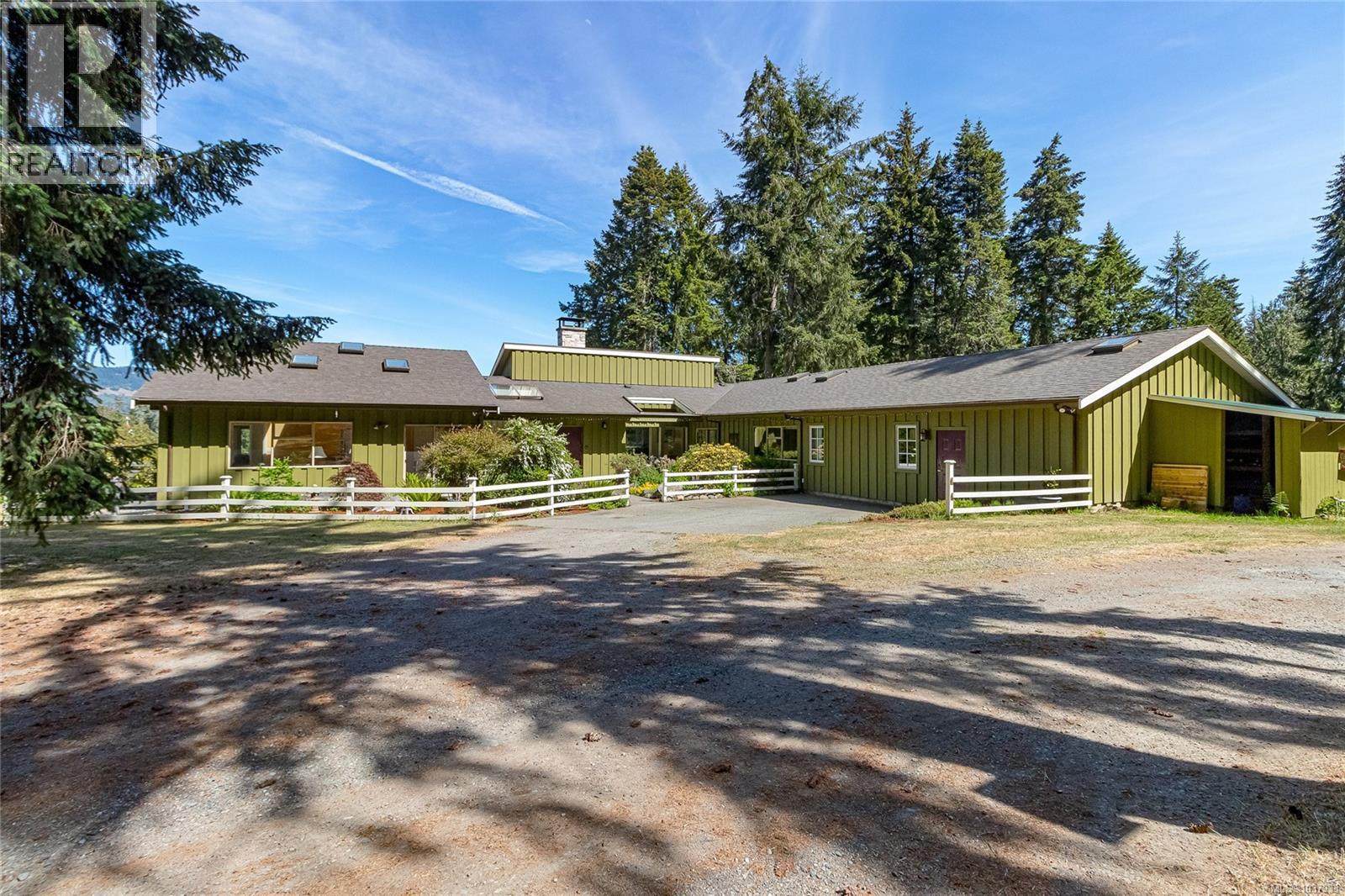 956 Cherry Point Rd, Cowichan Bay